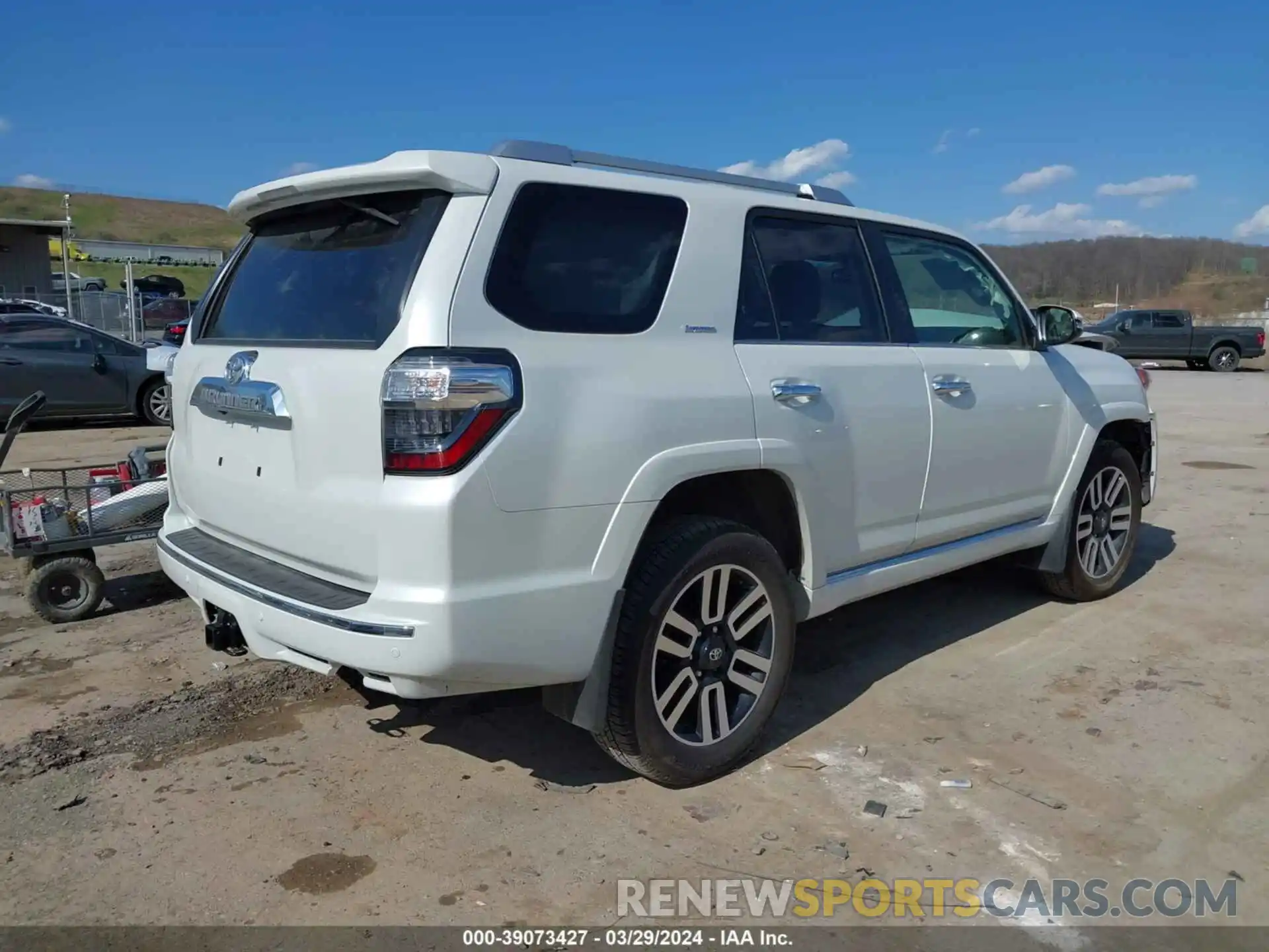 4 Фотография поврежденного автомобиля JTEKU5JRXR6234661 TOYOTA 4RUNNER 2024