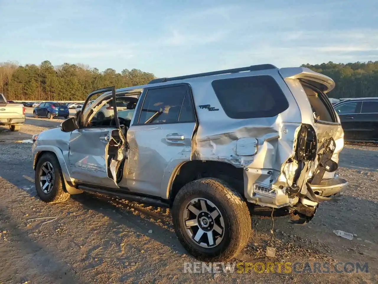 2 Photograph of a damaged car JTERU5JR3P6149351 TOYOTA 4RUNNER SE 2023