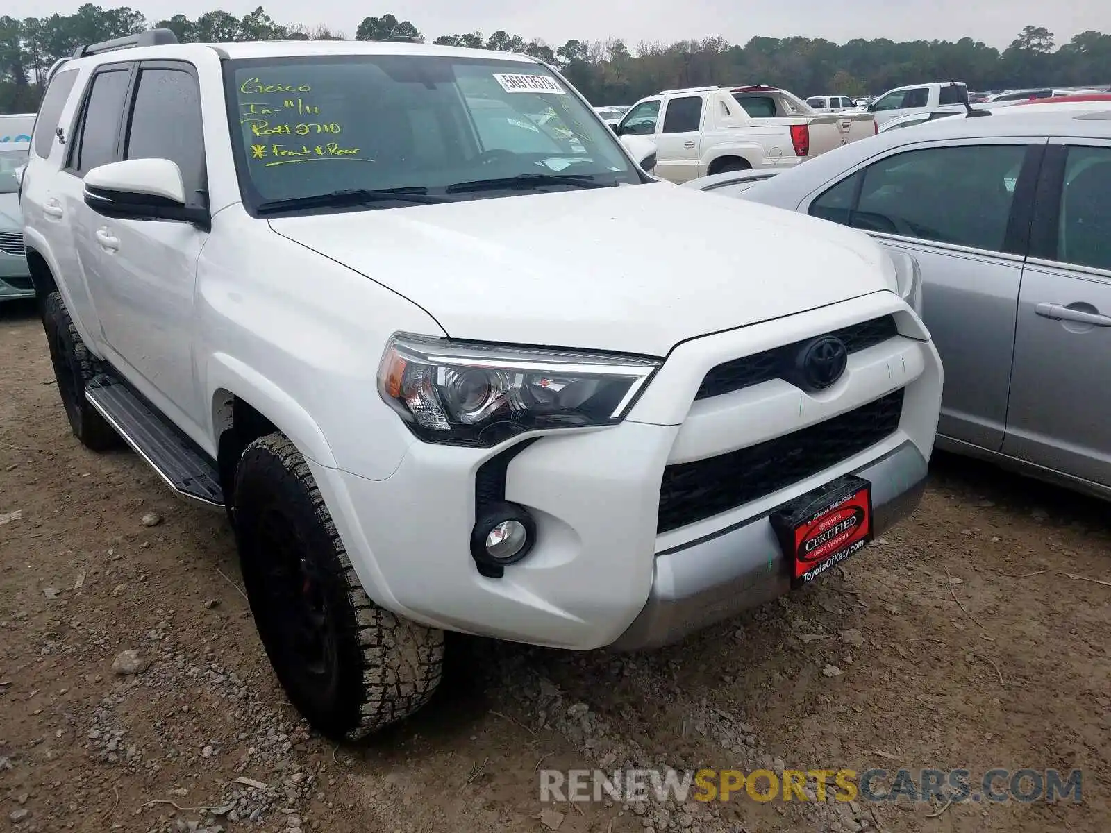 1 Photograph of a damaged car JTEBU5JR0K5619206 TOYOTA 4RUNNER SR 2019