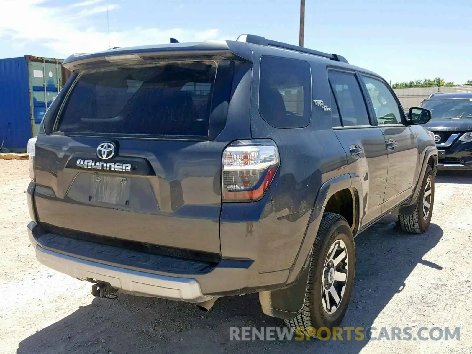 4 Фотография поврежденного автомобиля JTEBU5JR0K5665344 TOYOTA 4RUNNER SR 2019