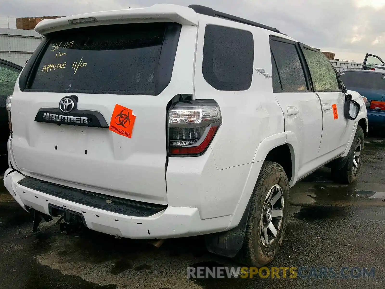 4 Фотография поврежденного автомобиля JTEBU5JR1K5682444 TOYOTA 4RUNNER SR 2019