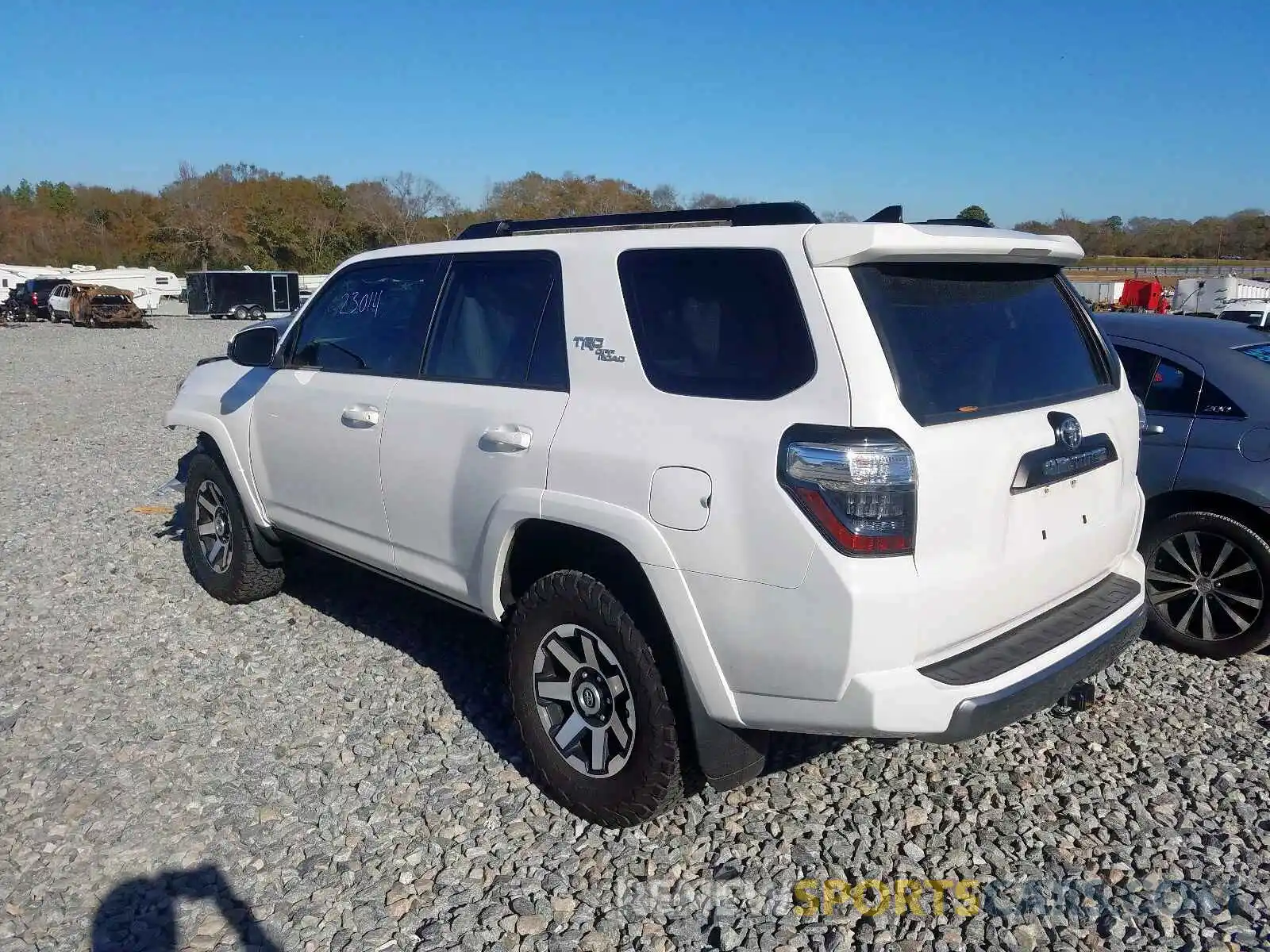 3 Photograph of a damaged car JTEBU5JR2K5652059 TOYOTA 4RUNNER SR 2019