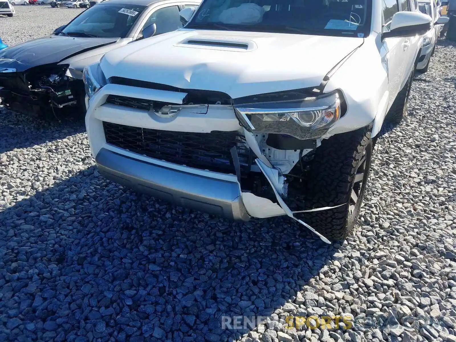 9 Photograph of a damaged car JTEBU5JR2K5652059 TOYOTA 4RUNNER SR 2019