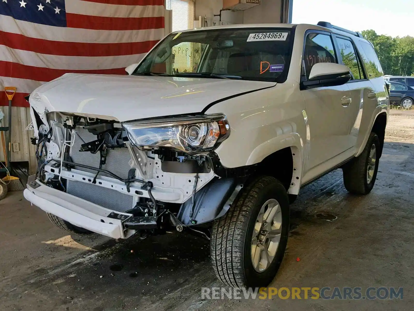 2 Photograph of a damaged car JTEBU5JR2K5682212 TOYOTA 4RUNNER SR 2019