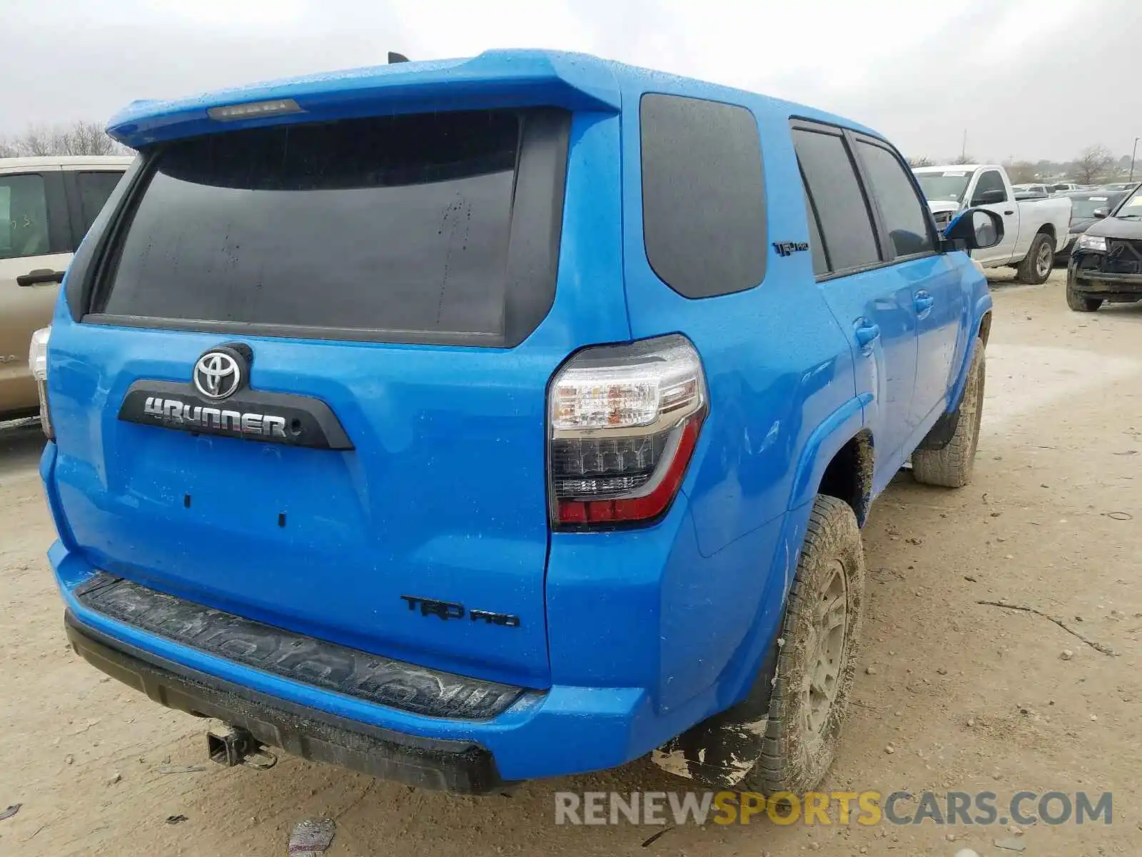 4 Фотография поврежденного автомобиля JTEBU5JR2K5700272 TOYOTA 4RUNNER SR 2019