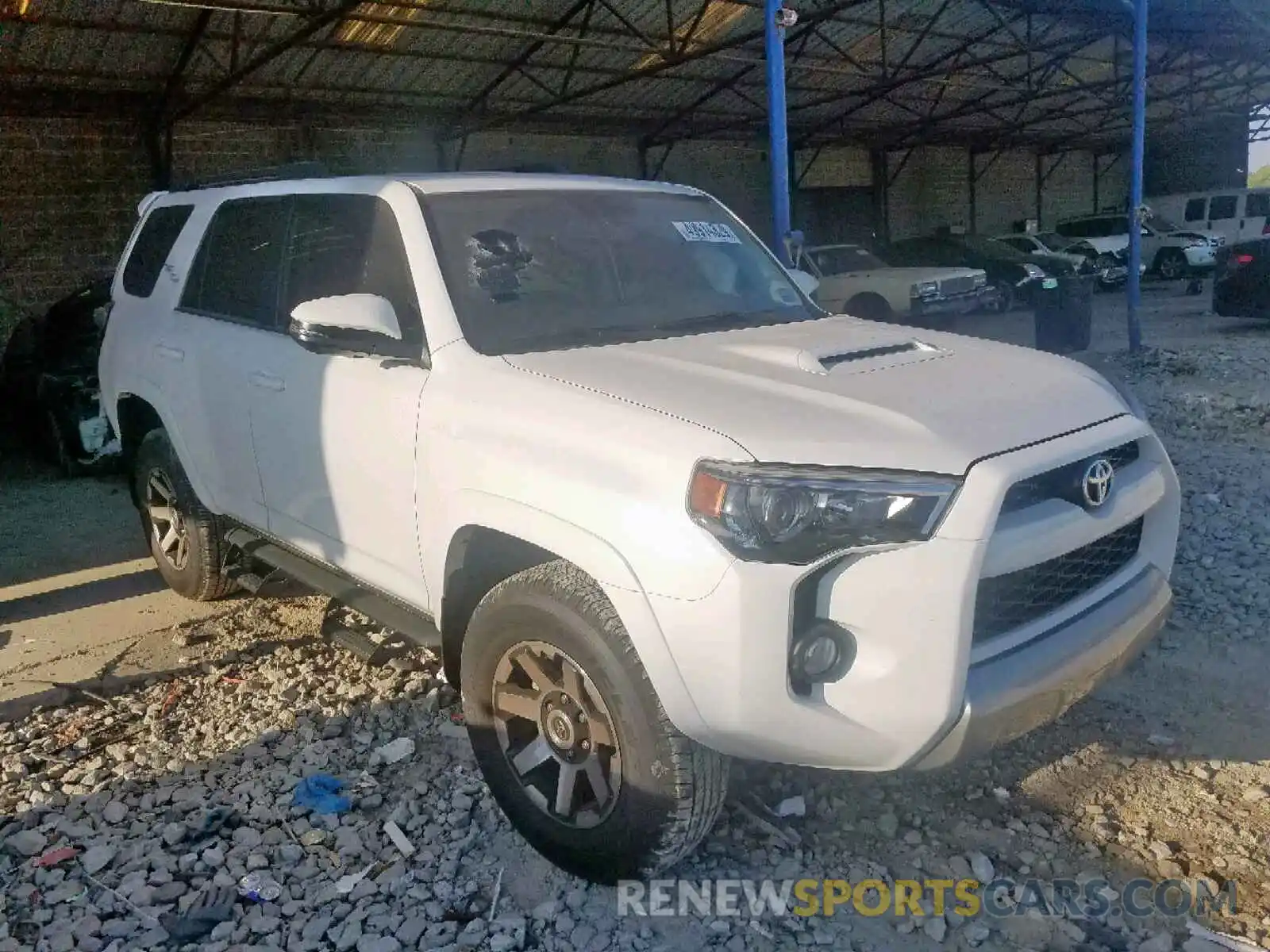 1 Photograph of a damaged car JTEBU5JR2K5708775 TOYOTA 4RUNNER SR 2019