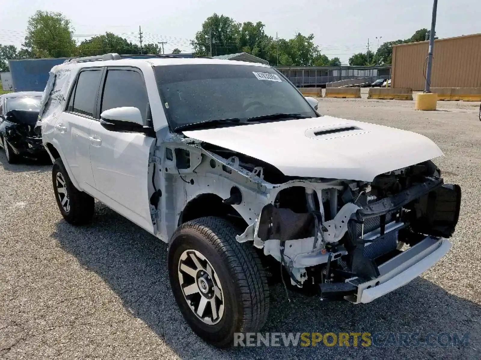 1 Photograph of a damaged car JTEBU5JR3K5618342 TOYOTA 4RUNNER SR 2019