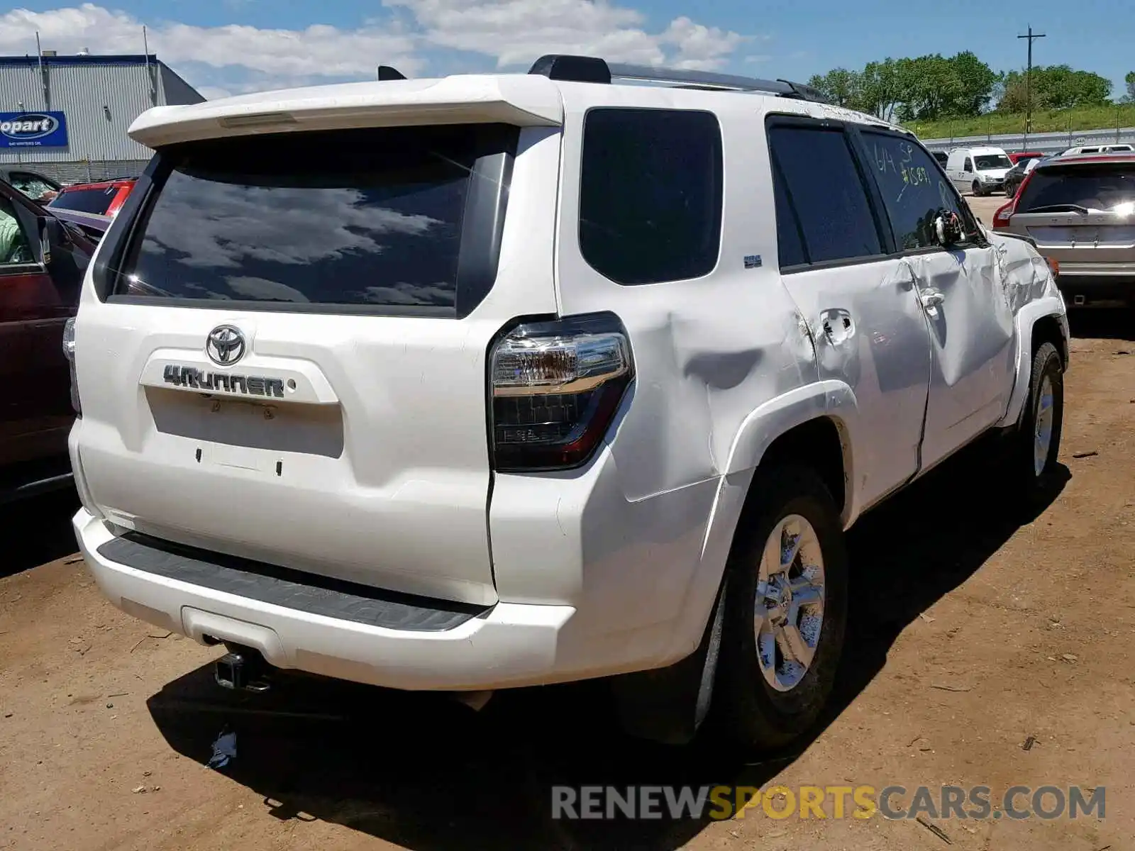 4 Фотография поврежденного автомобиля JTEBU5JR3K5620656 TOYOTA 4RUNNER SR 2019