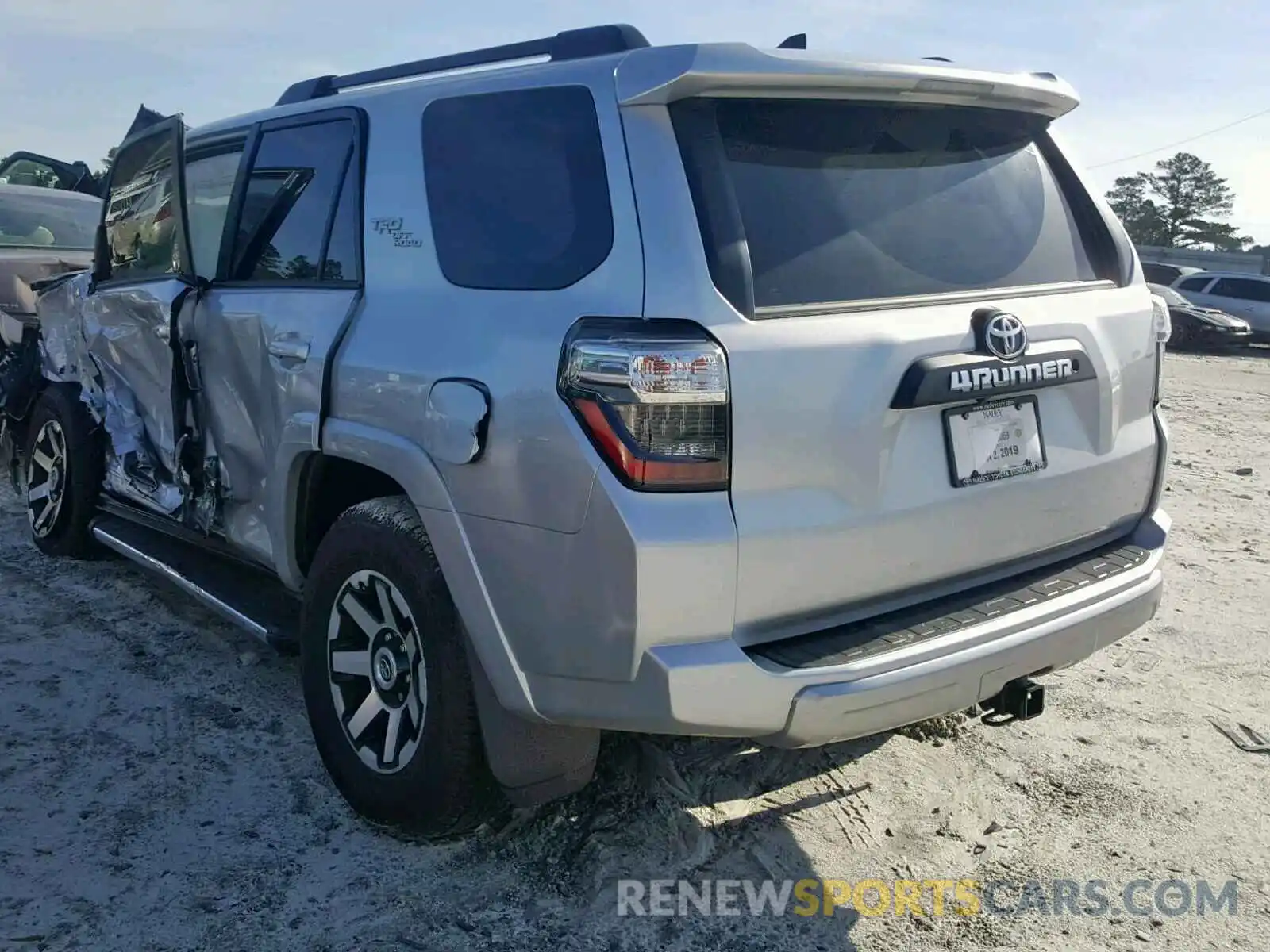 3 Photograph of a damaged car JTEBU5JR3K5622827 TOYOTA 4RUNNER SR 2019