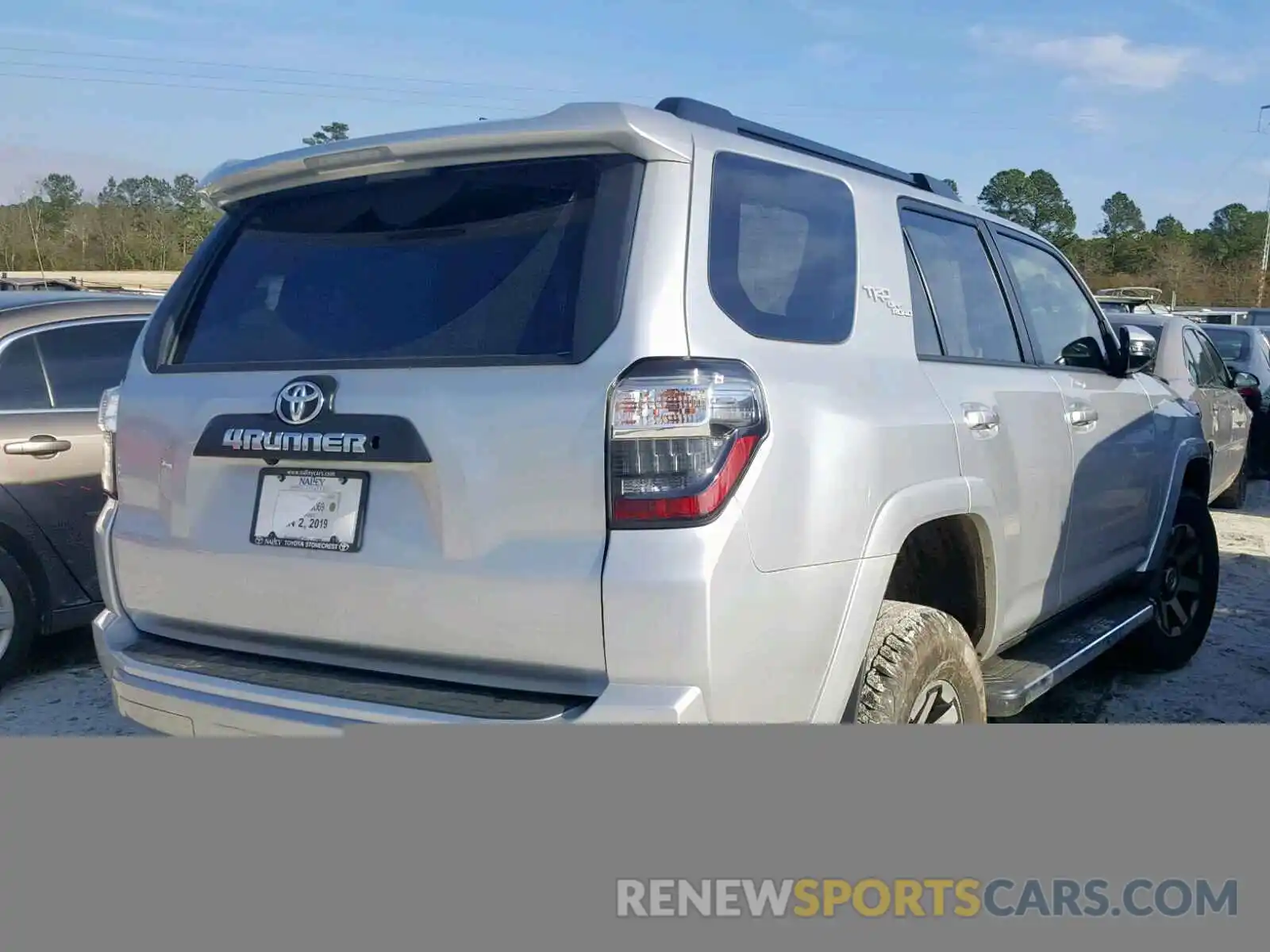 4 Photograph of a damaged car JTEBU5JR3K5622827 TOYOTA 4RUNNER SR 2019