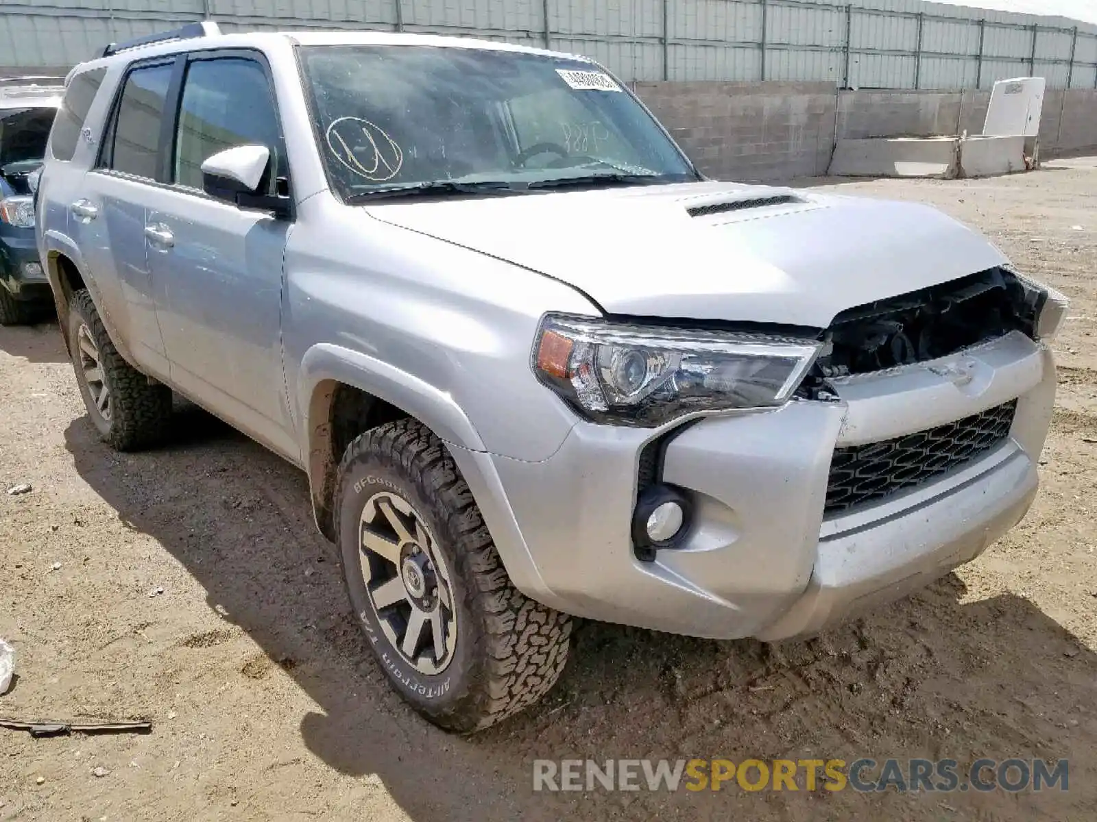 1 Photograph of a damaged car JTEBU5JR3K5637120 TOYOTA 4RUNNER SR 2019