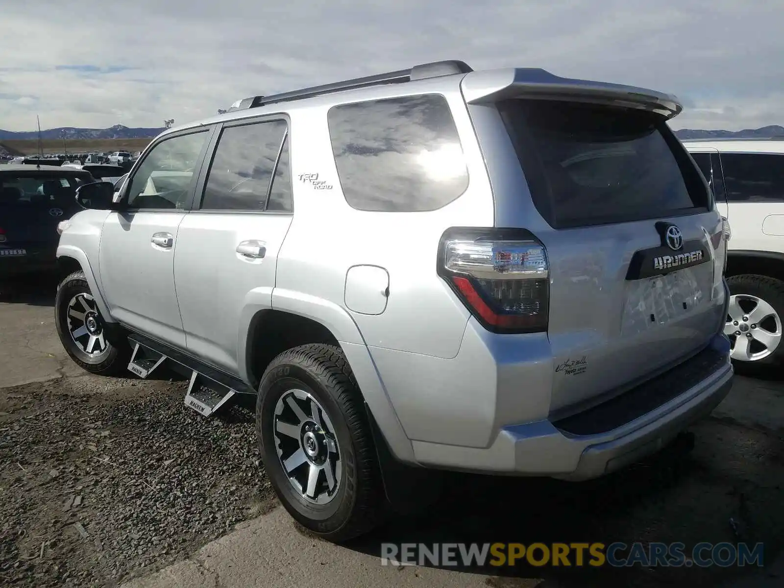 3 Photograph of a damaged car JTEBU5JR3K5647226 TOYOTA 4RUNNER SR 2019