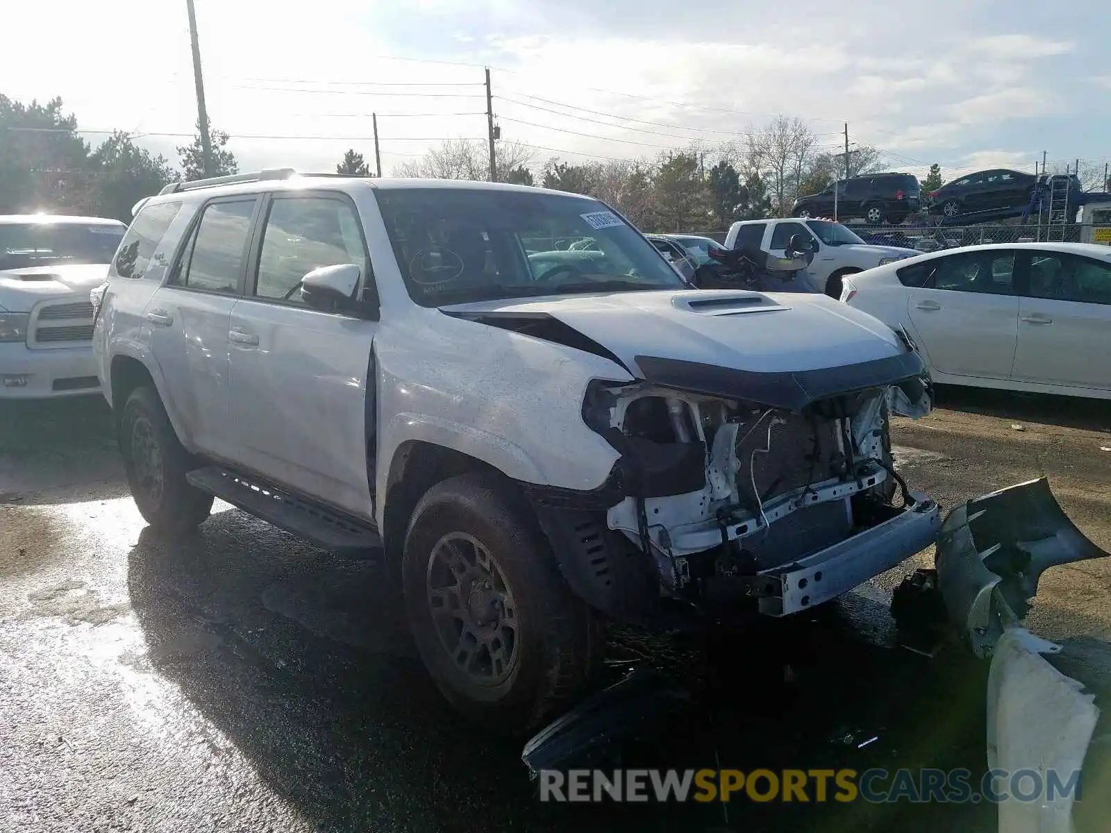 1 Photograph of a damaged car JTEBU5JR3K5650823 TOYOTA 4RUNNER SR 2019