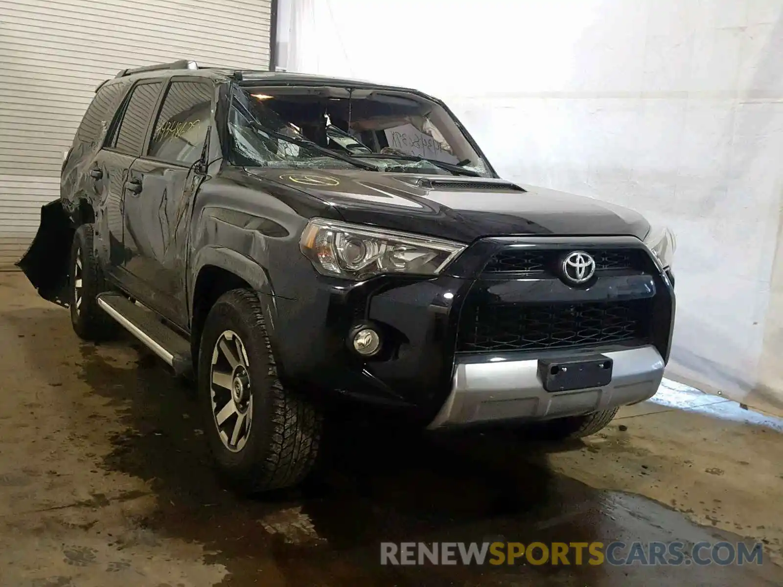 1 Photograph of a damaged car JTEBU5JR4K5619483 TOYOTA 4RUNNER SR 2019