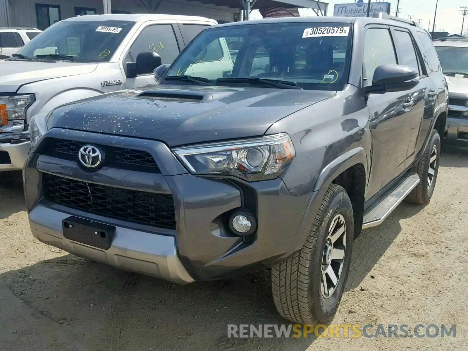 2 Фотография поврежденного автомобиля JTEBU5JR4K5647011 TOYOTA 4RUNNER SR 2019