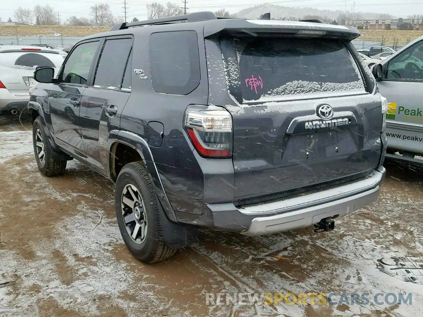 3 Фотография поврежденного автомобиля JTEBU5JR5K5614339 TOYOTA 4RUNNER SR 2019