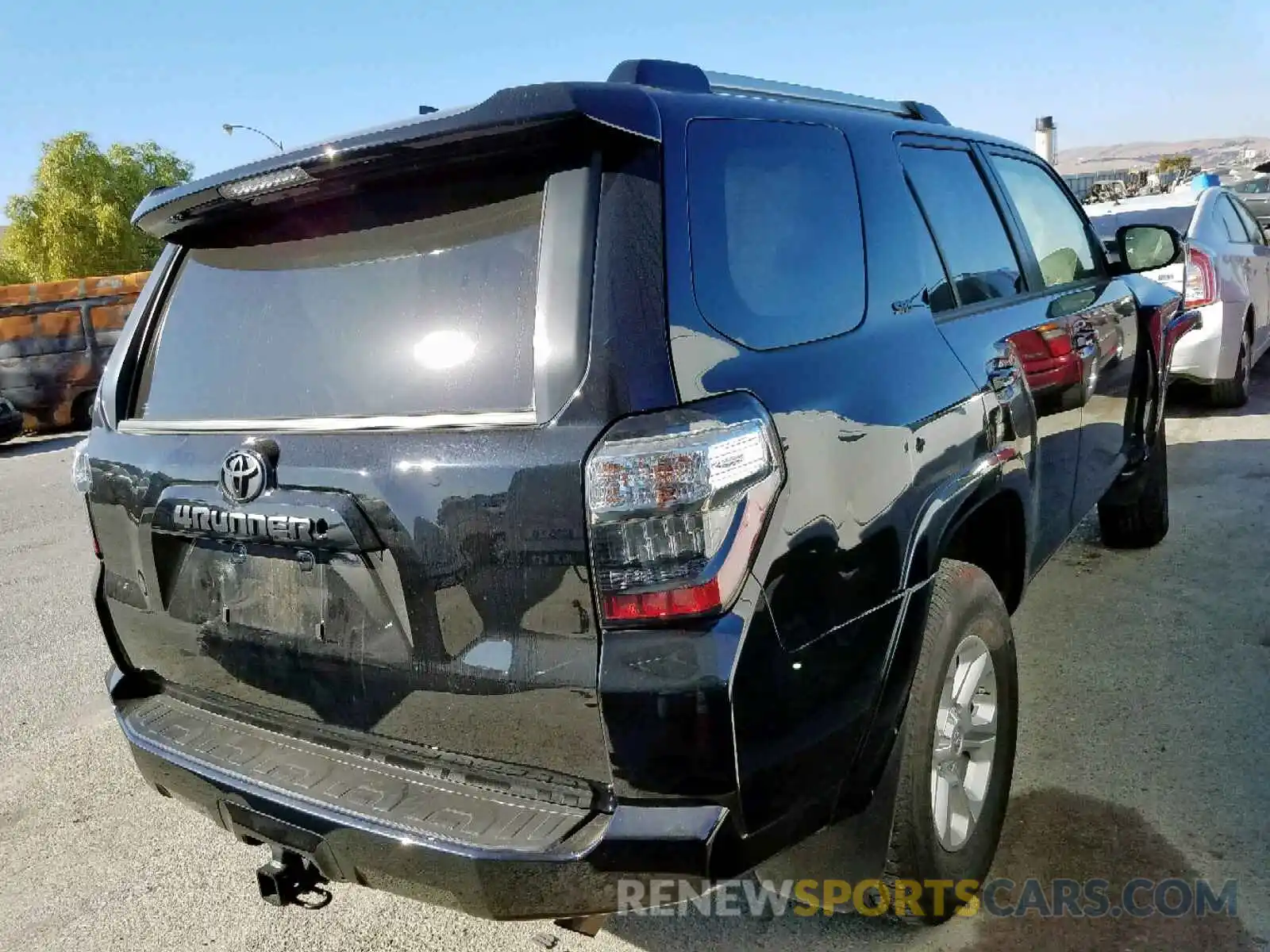 4 Photograph of a damaged car JTEBU5JR5K5619718 TOYOTA 4RUNNER SR 2019