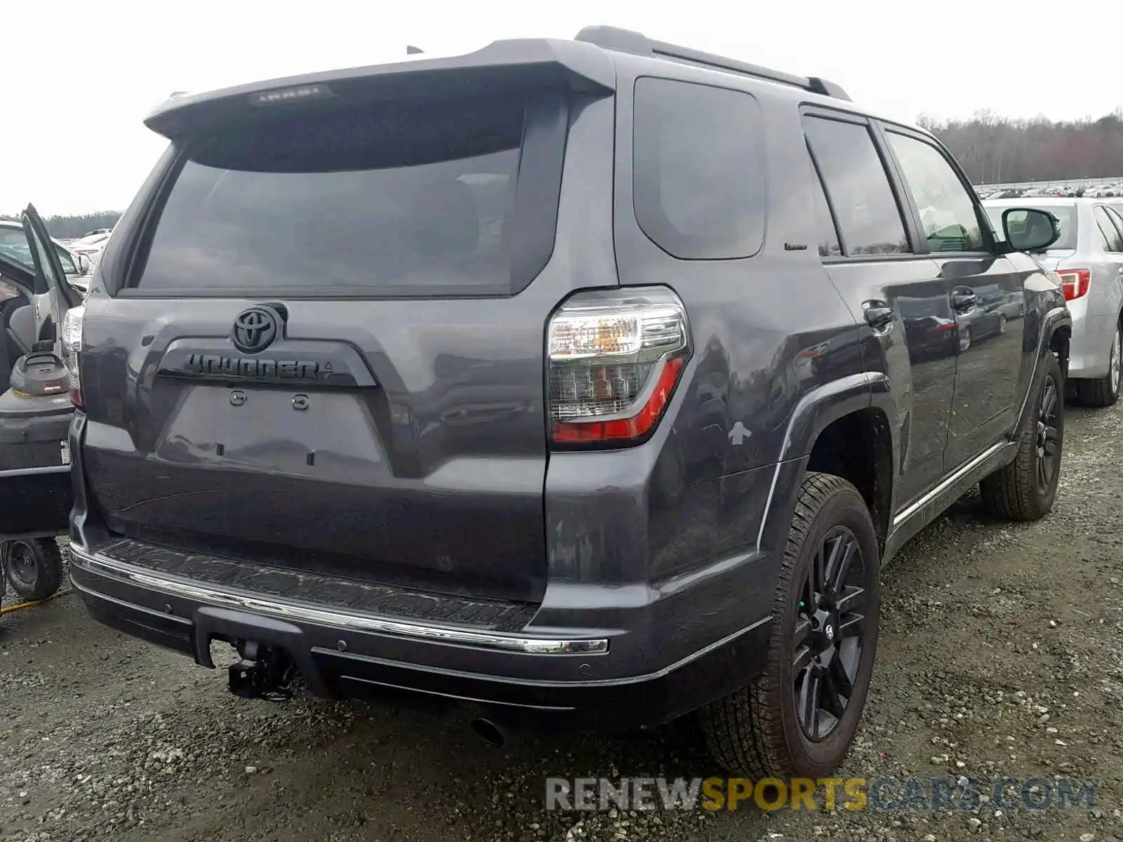 4 Фотография поврежденного автомобиля JTEBU5JR5K5630749 TOYOTA 4RUNNER SR 2019