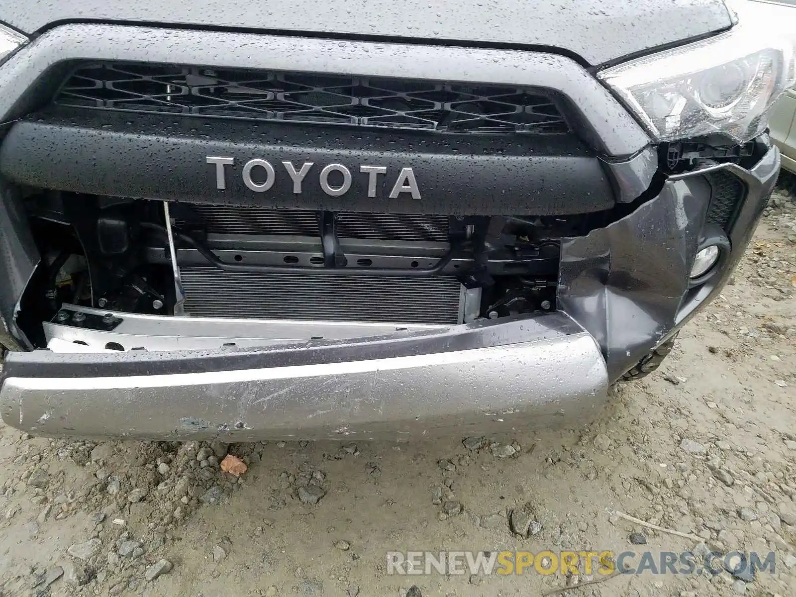 9 Photograph of a damaged car JTEBU5JR6K5630730 TOYOTA 4RUNNER SR 2019