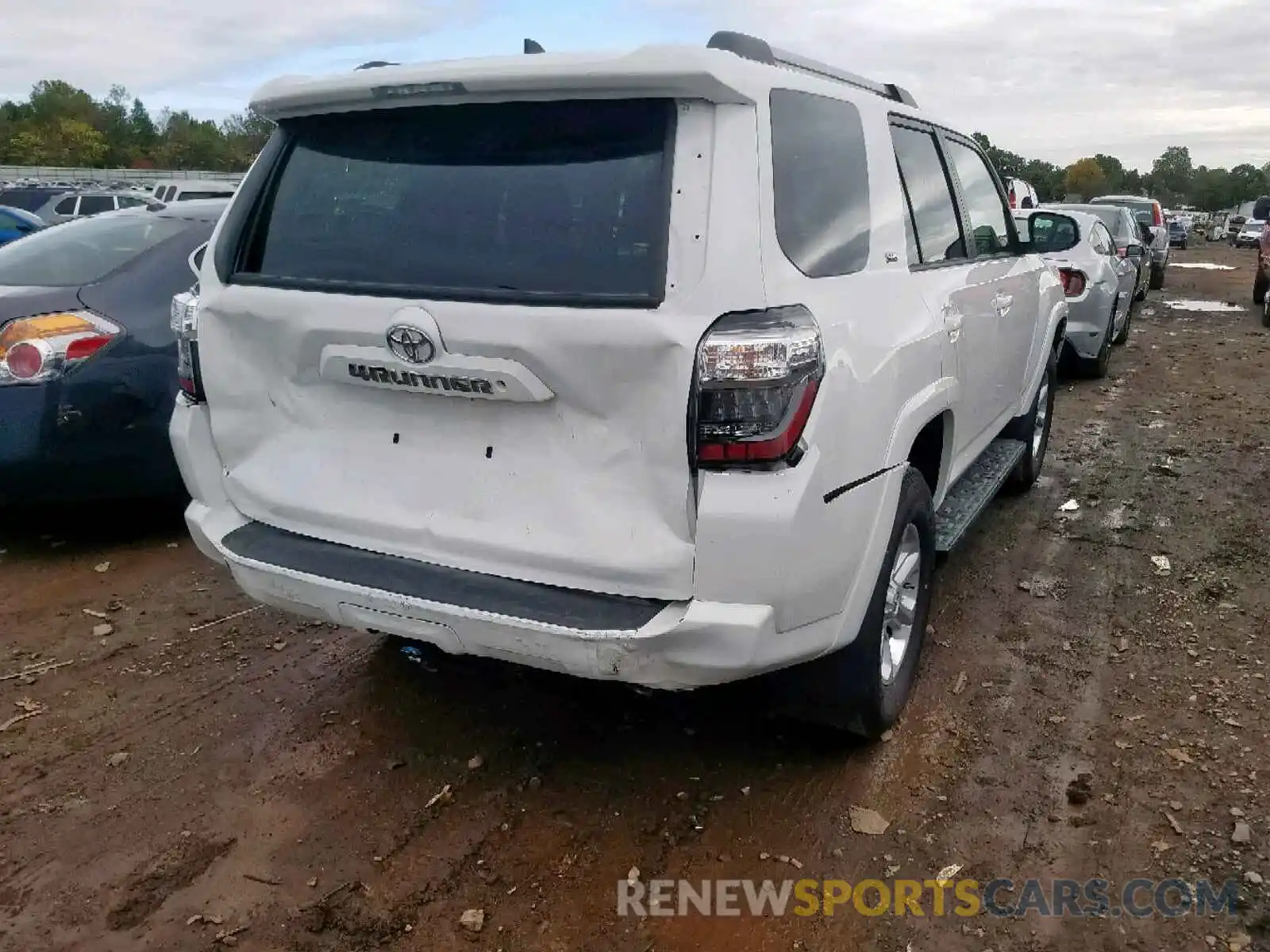 4 Photograph of a damaged car JTEBU5JR7K5684117 TOYOTA 4RUNNER SR 2019