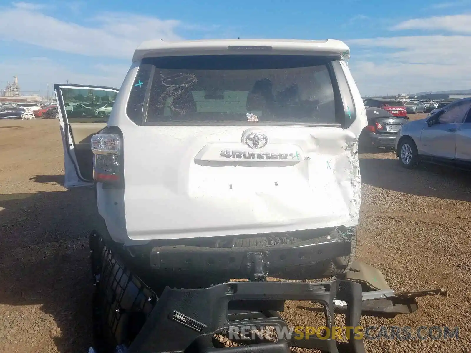 9 Photograph of a damaged car JTEBU5JR8K5689021 TOYOTA 4RUNNER SR 2019