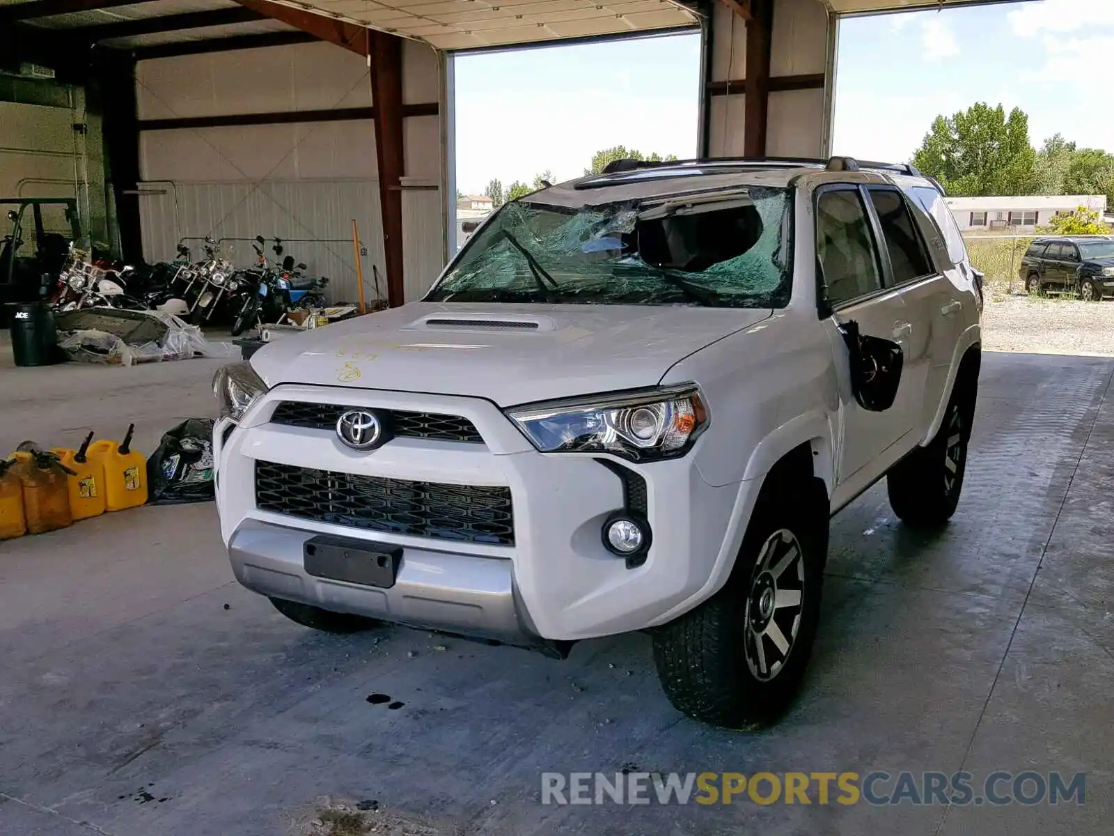 2 Photograph of a damaged car JTEBU5JR9K5678111 TOYOTA 4RUNNER SR 2019