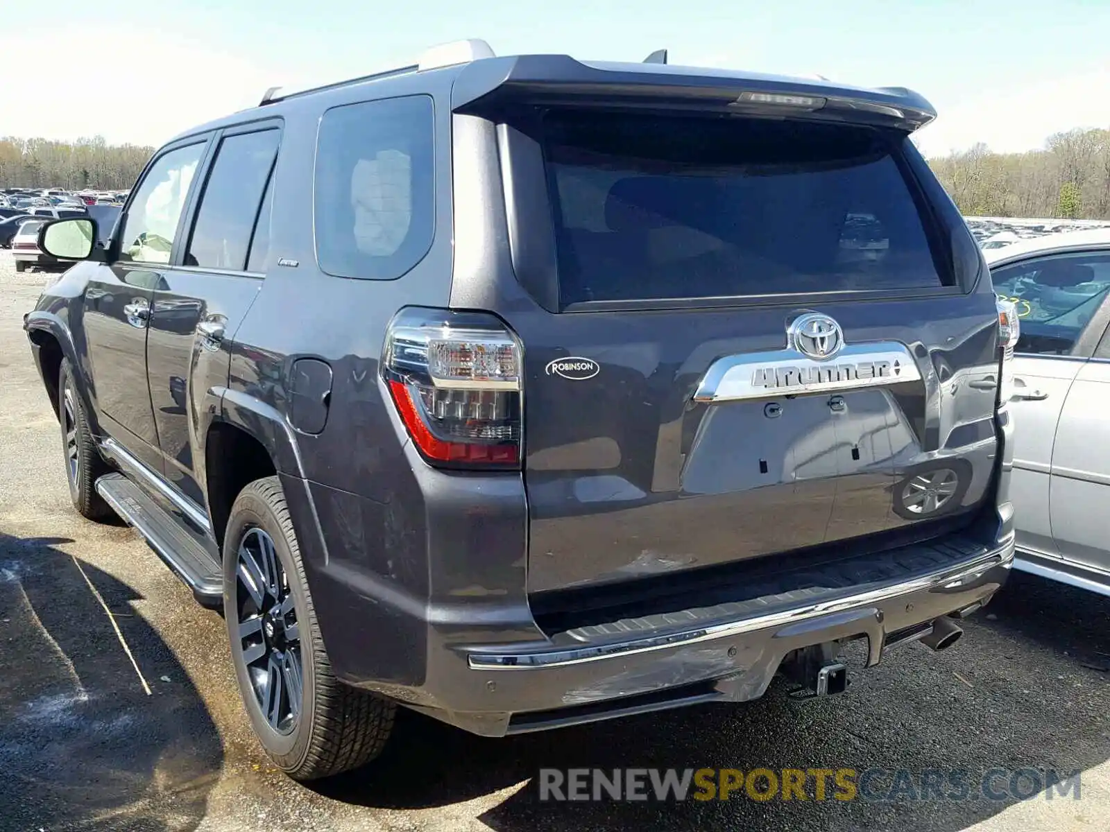 3 Фотография поврежденного автомобиля JTEBU5JRXK5614546 TOYOTA 4RUNNER SR 2019