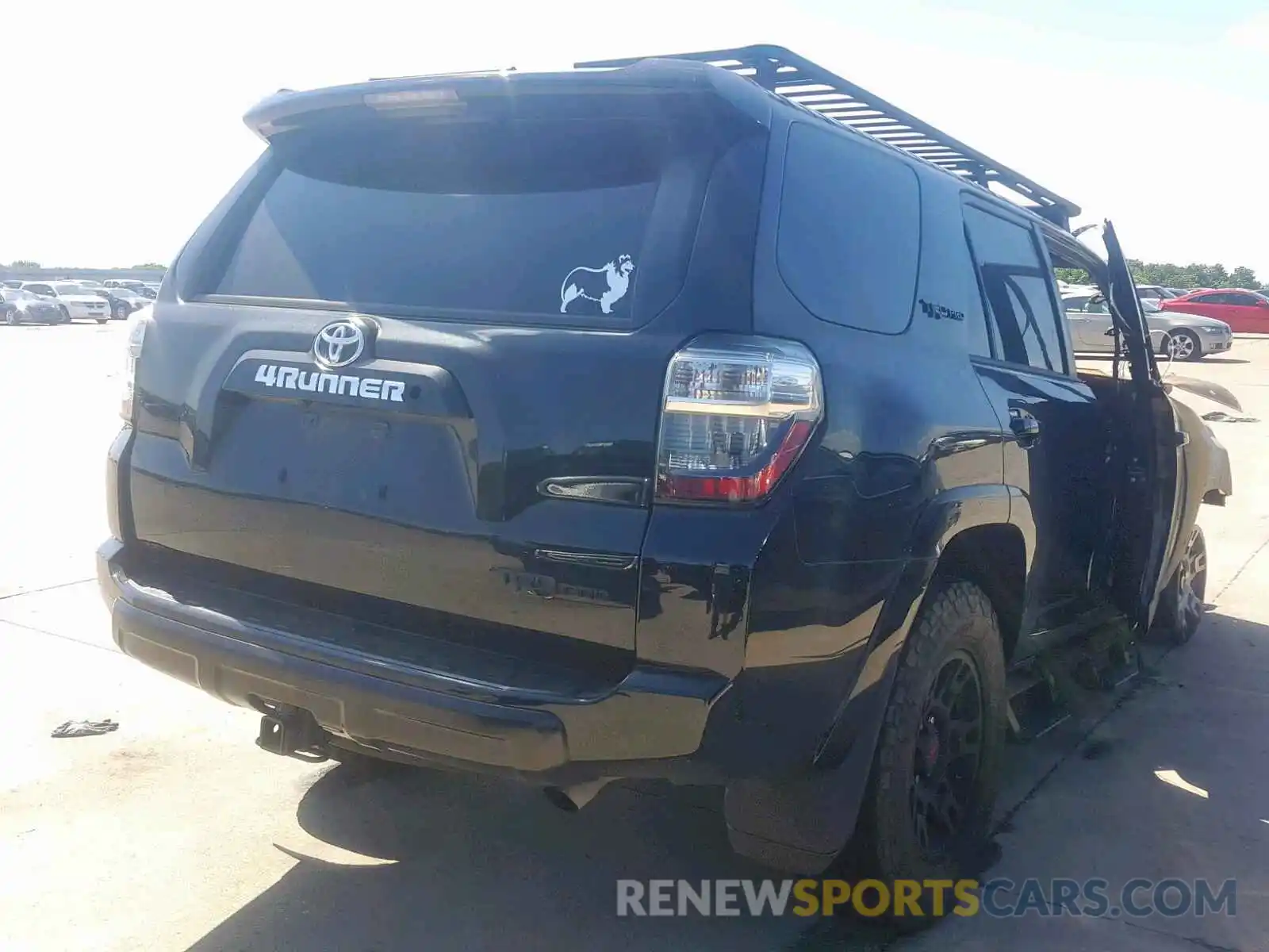 4 Фотография поврежденного автомобиля JTEBU5JRXK5636370 TOYOTA 4RUNNER SR 2019