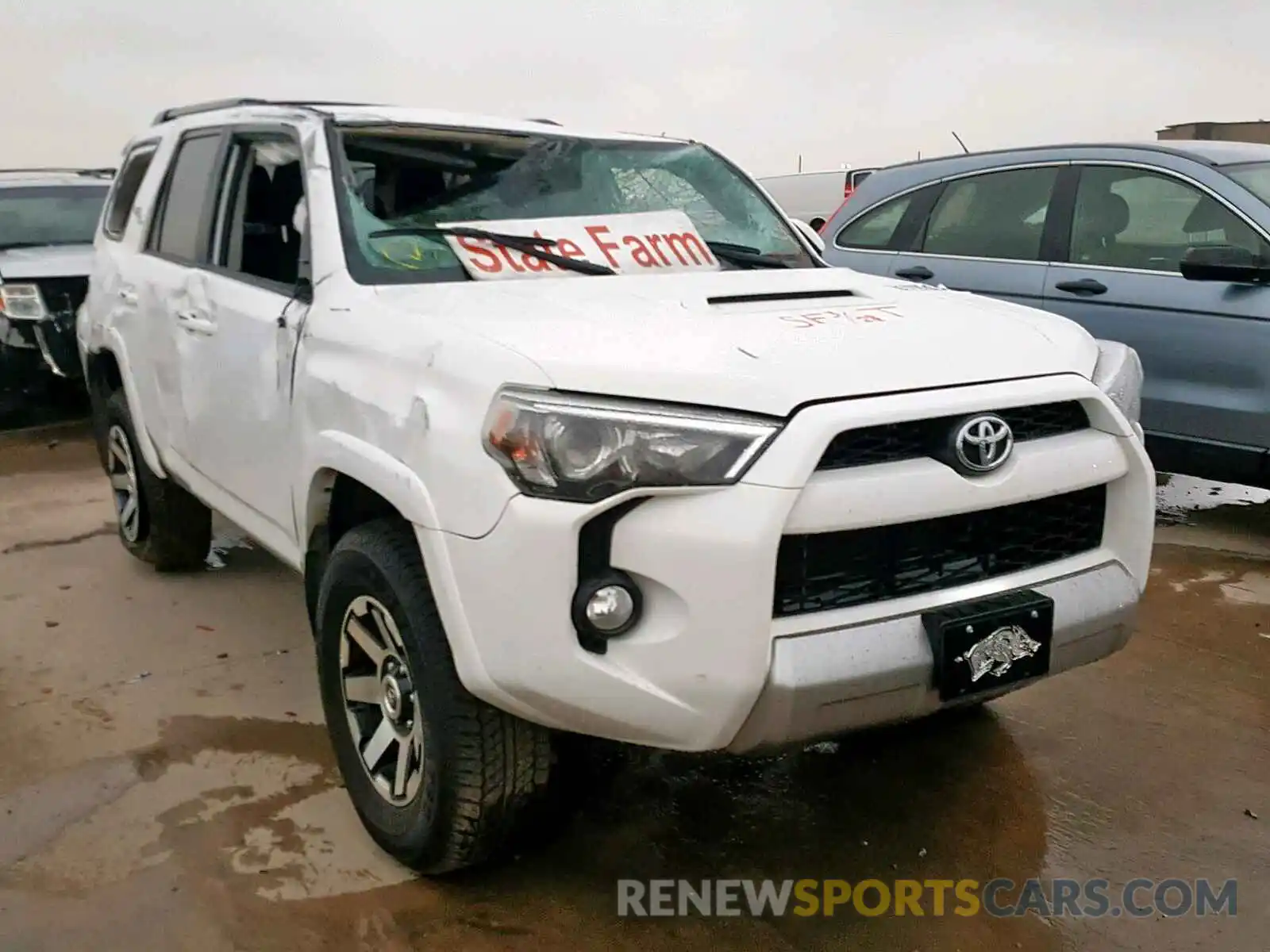 1 Photograph of a damaged car JTEBU5JRXK5643870 TOYOTA 4RUNNER SR 2019