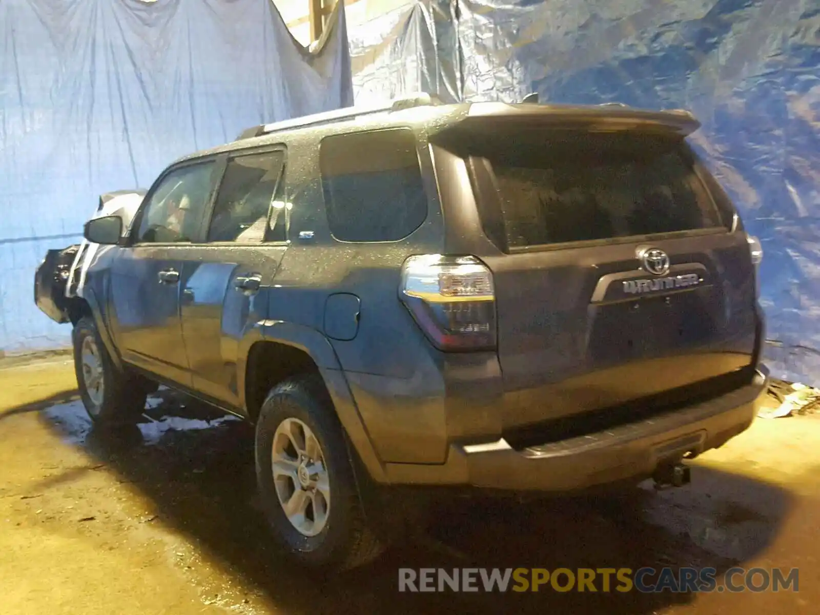 3 Фотография поврежденного автомобиля JTEBU5JRXK5667344 TOYOTA 4RUNNER SR 2019