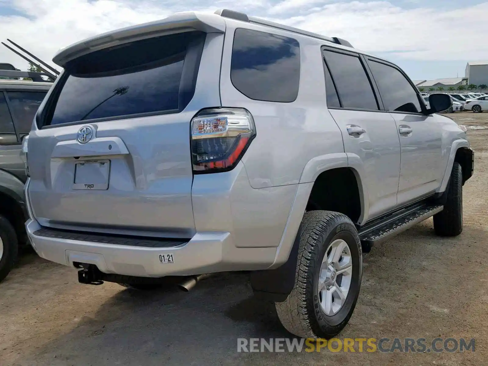 4 Photograph of a damaged car JTEZU5JR0K5199767 TOYOTA 4RUNNER SR 2019