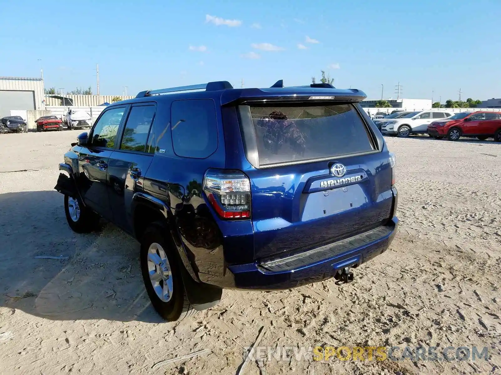 3 Фотография поврежденного автомобиля JTEZU5JR7K5192461 TOYOTA 4RUNNER SR 2019