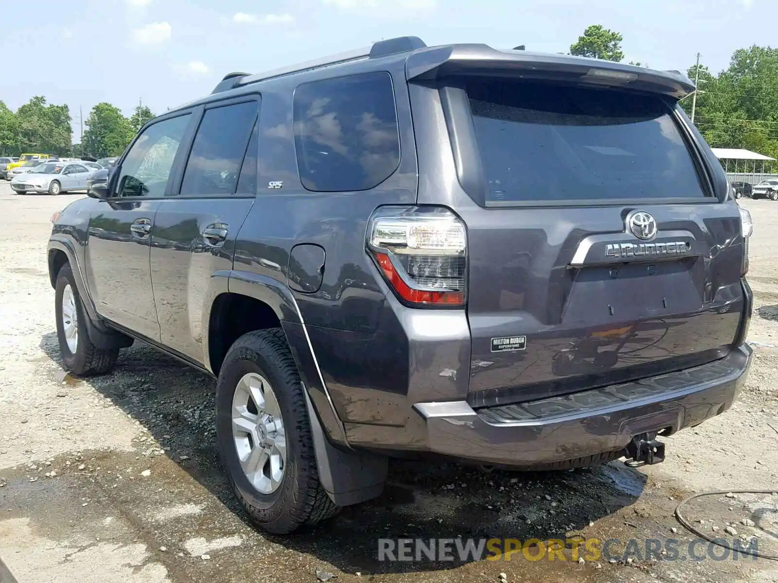 3 Photograph of a damaged car JTEZU5JR8K5198172 TOYOTA 4RUNNER SR 2019