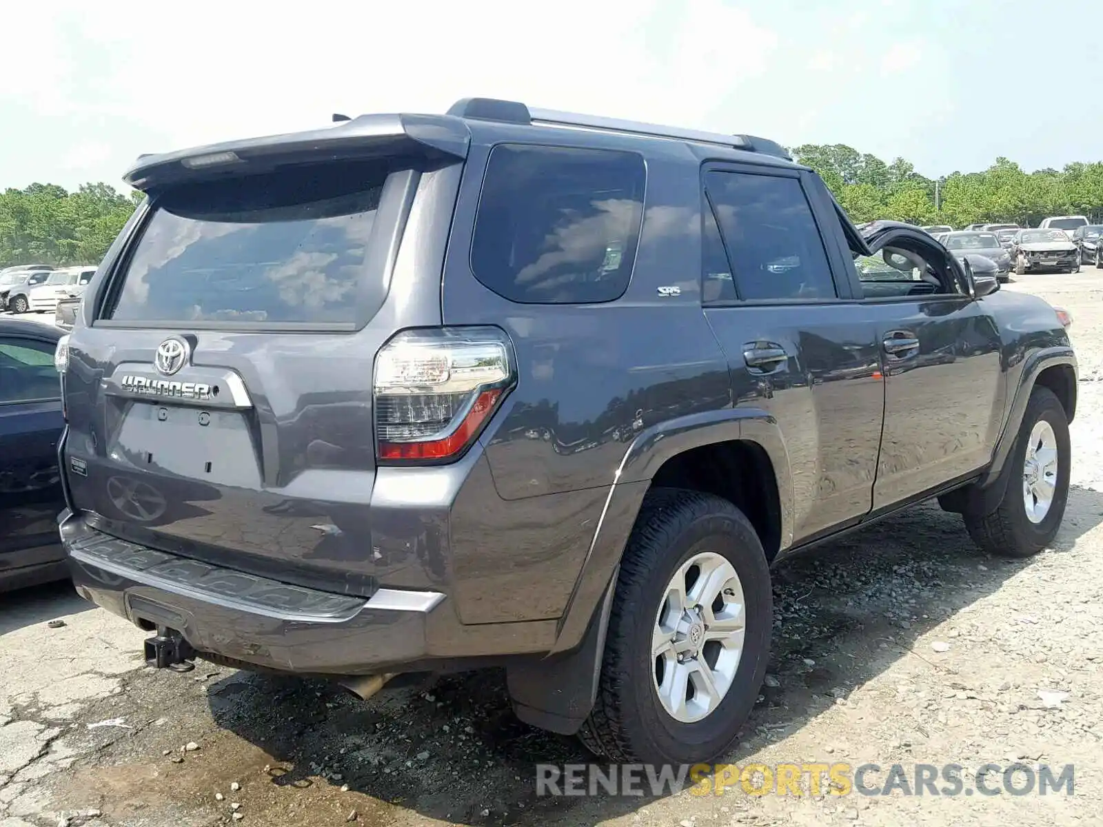 4 Photograph of a damaged car JTEZU5JR8K5198172 TOYOTA 4RUNNER SR 2019