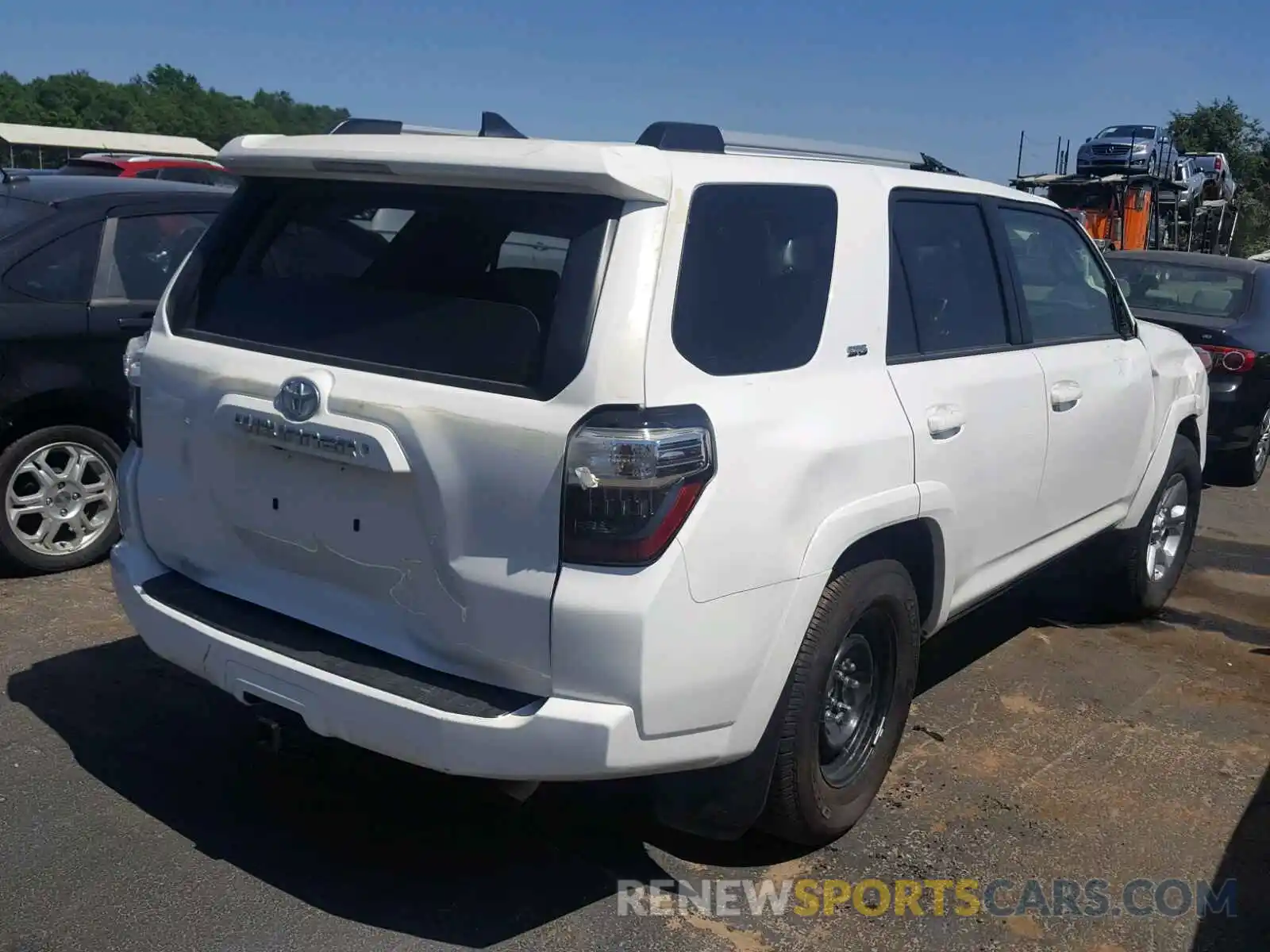 4 Фотография поврежденного автомобиля JTEZU5JRXK5193376 TOYOTA 4RUNNER SR 2019