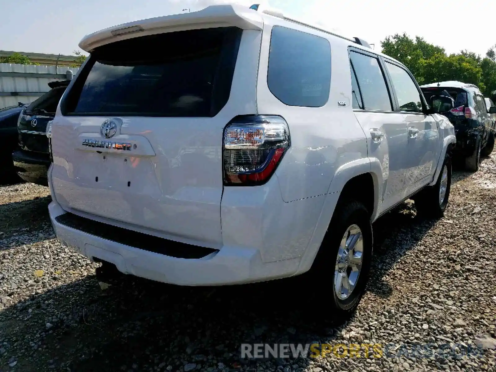 4 Photograph of a damaged car JTEZU5JRXK5196732 TOYOTA 4RUNNER SR 2019