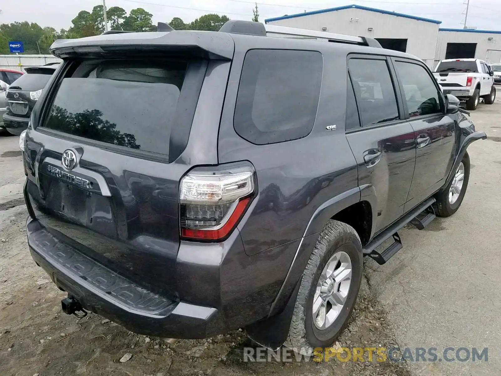 4 Фотография поврежденного автомобиля JTEZU5JRXK5204747 TOYOTA 4RUNNER SR 2019