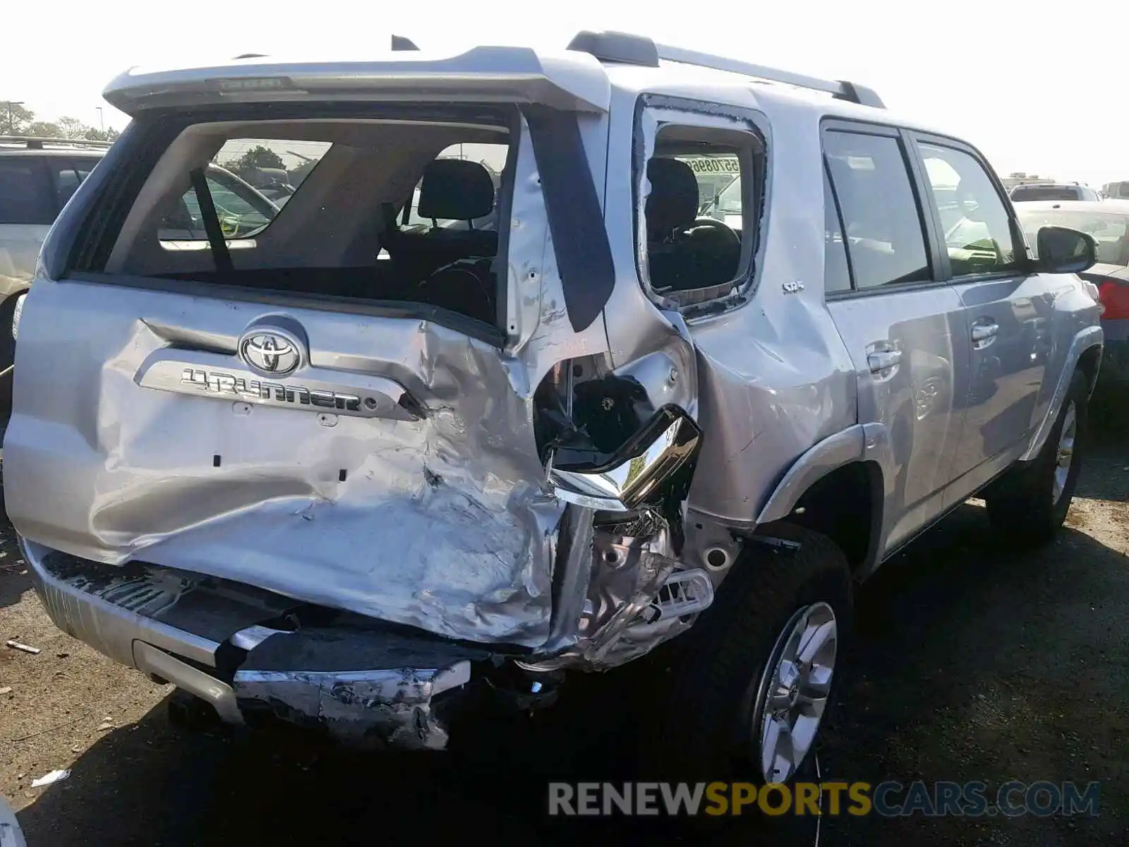 4 Photograph of a damaged car JTEZU5JRXK5204957 TOYOTA 4RUNNER SR 2019