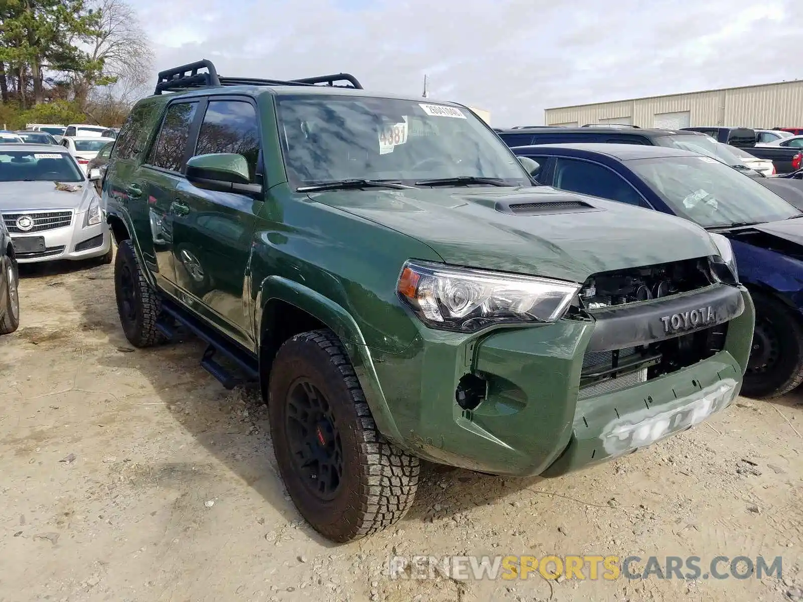 1 Photograph of a damaged car JTEBU5JR5L5739357 TOYOTA 4RUNNER SR 2020