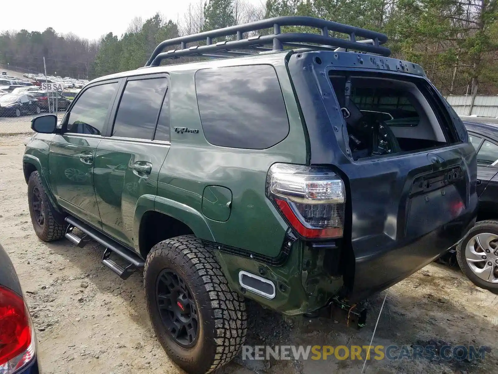 3 Photograph of a damaged car JTEBU5JR5L5739357 TOYOTA 4RUNNER SR 2020