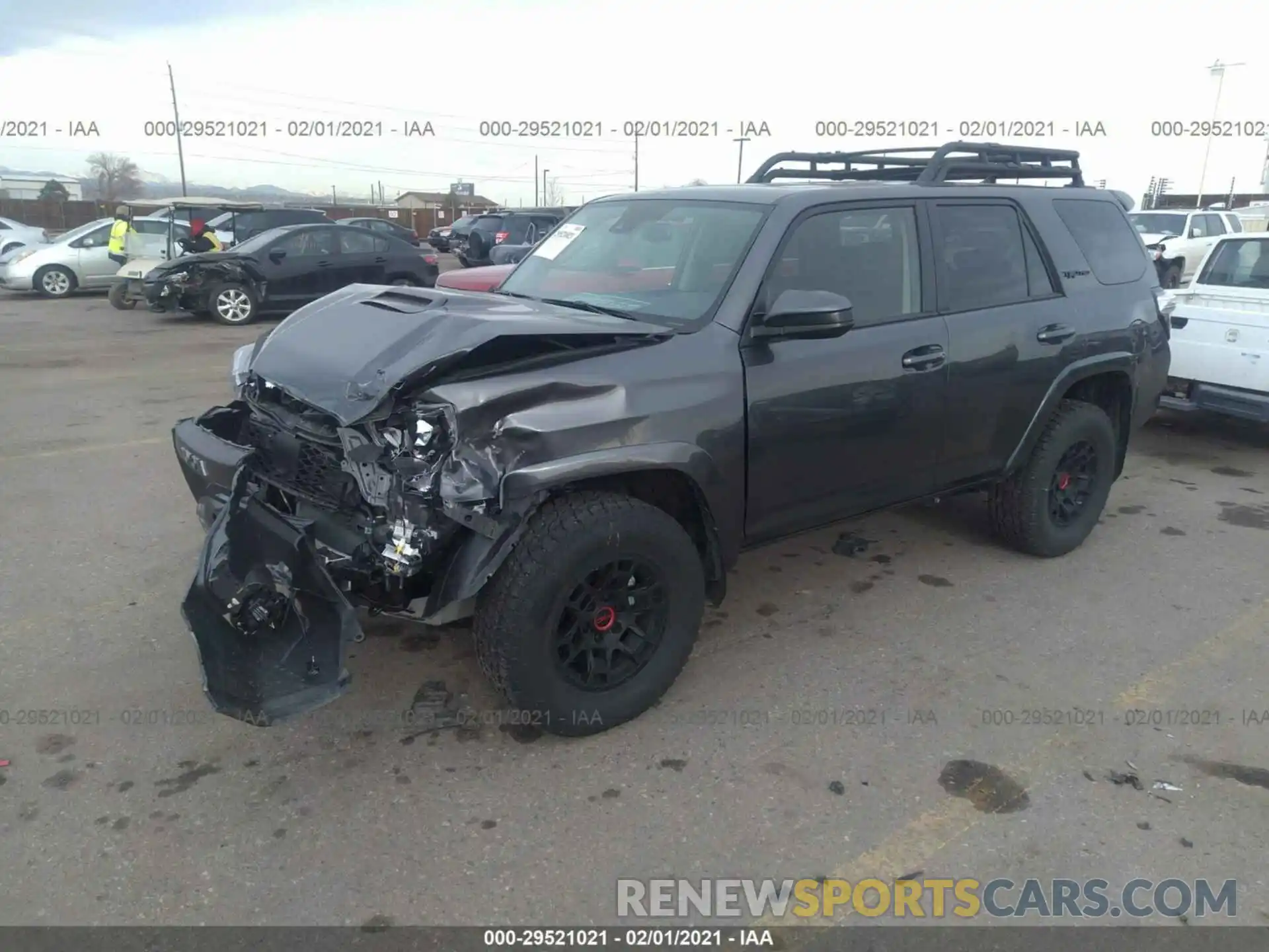 2 Фотография поврежденного автомобиля 00000000000112233 TOYOTA 4RUNNER TRD PRO 2021