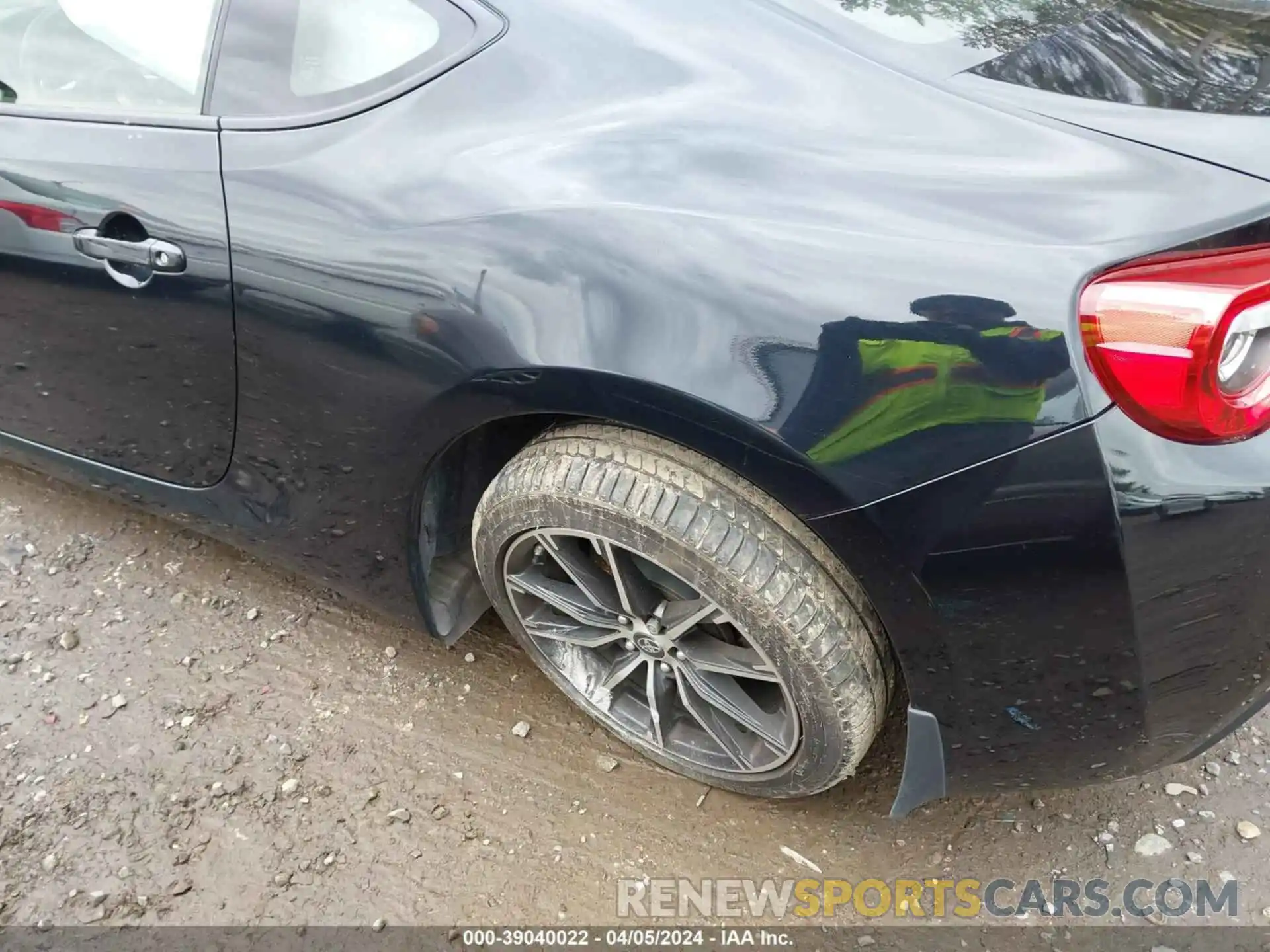 6 Photograph of a damaged car JF1ZNAA12K8701087 TOYOTA 86 2019