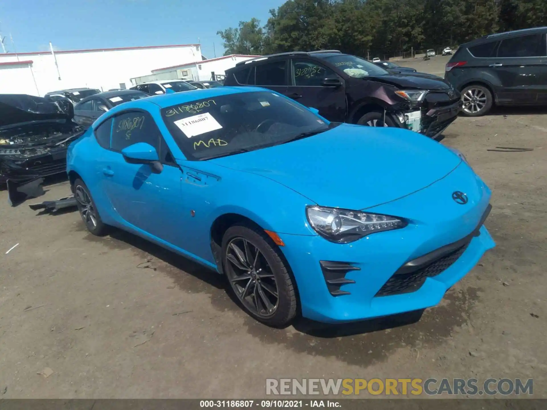 1 Photograph of a damaged car JF1ZNAA13K8703088 TOYOTA 86 2019