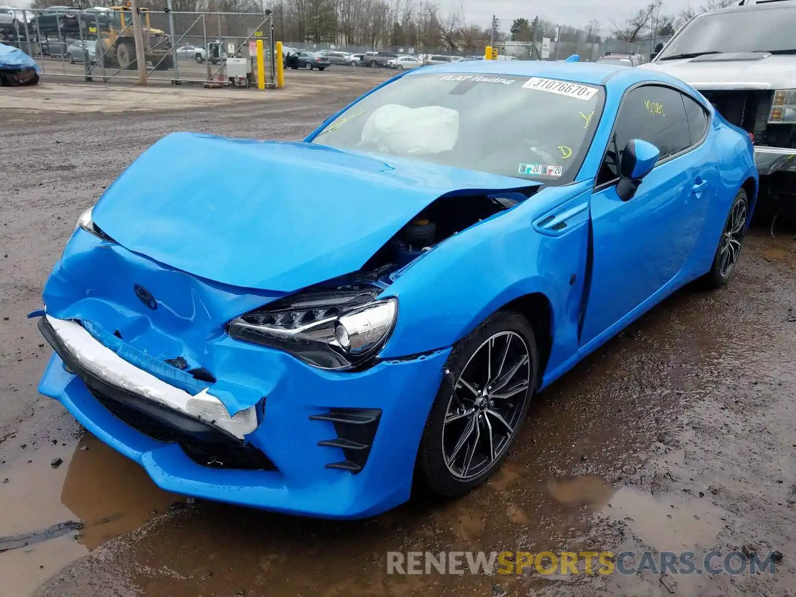 2 Фотография поврежденного автомобиля JF1ZNAA15K8702878 TOYOTA 86 2019