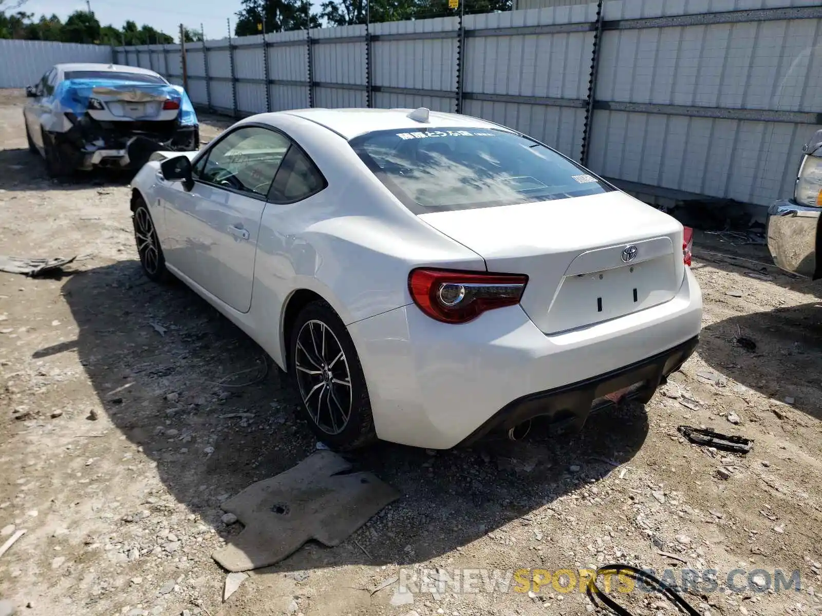 3 Фотография поврежденного автомобиля JF1ZNAA15K9701773 TOYOTA 86 2019