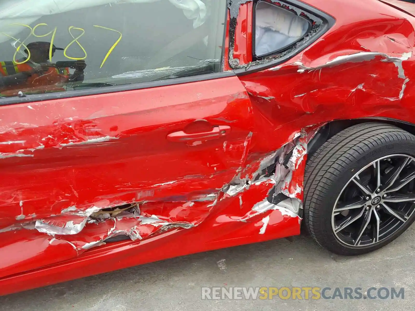 9 Photograph of a damaged car JF1ZNAA16K8701285 TOYOTA 86 2019