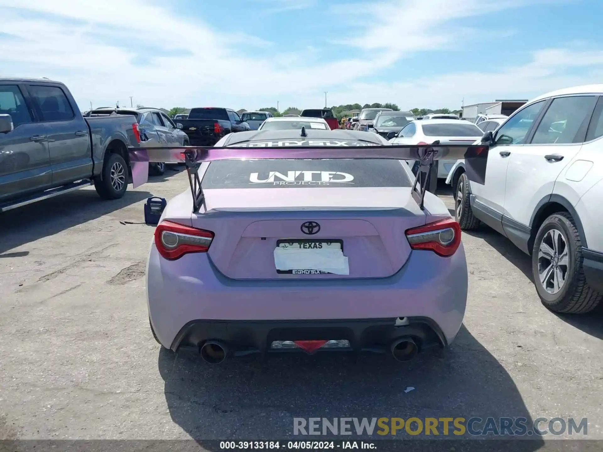 16 Photograph of a damaged car JF1ZNAA16K8703201 TOYOTA 86 2019