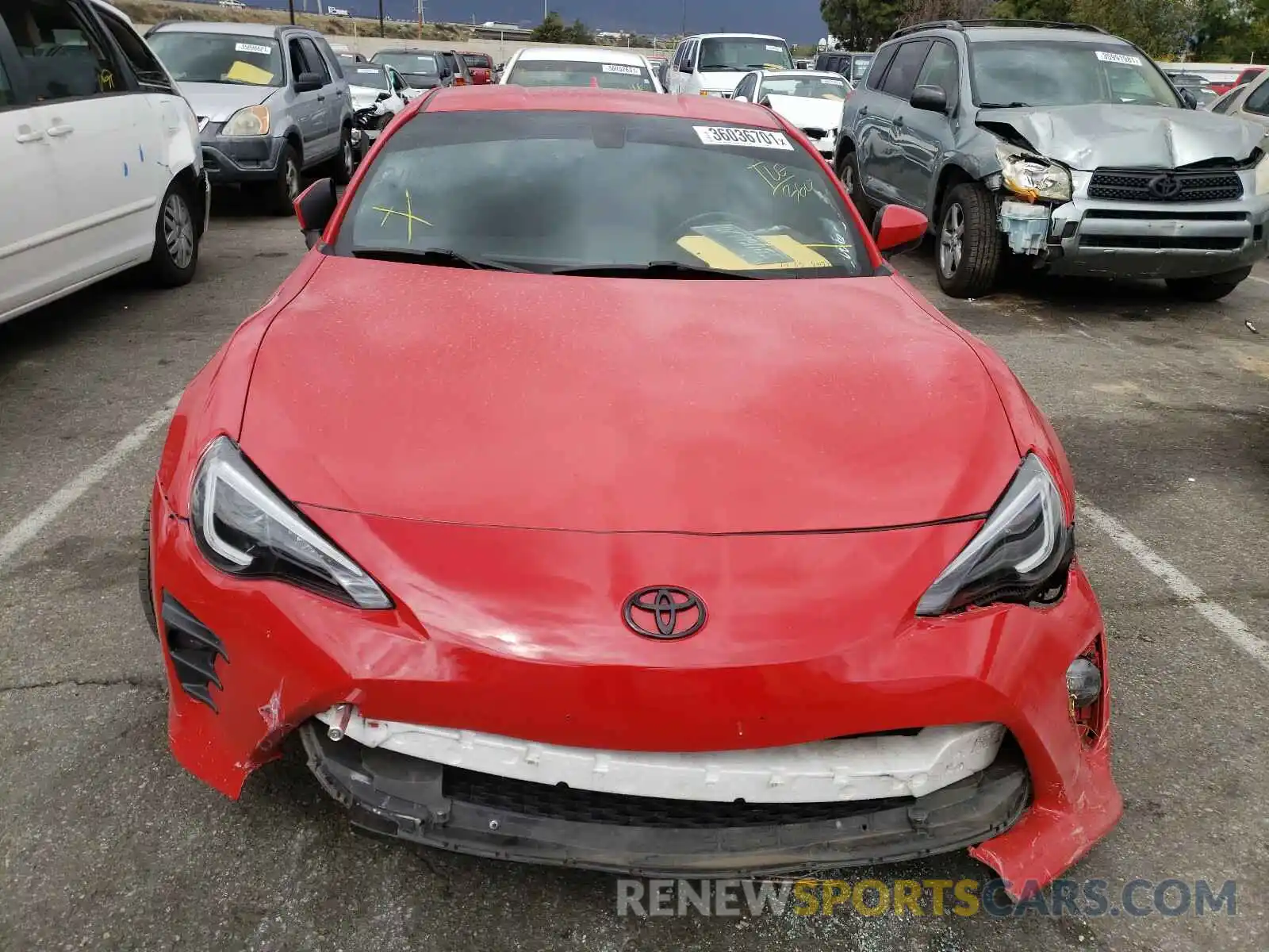 9 Photograph of a damaged car JF1ZNAA17K8700050 TOYOTA 86 2019