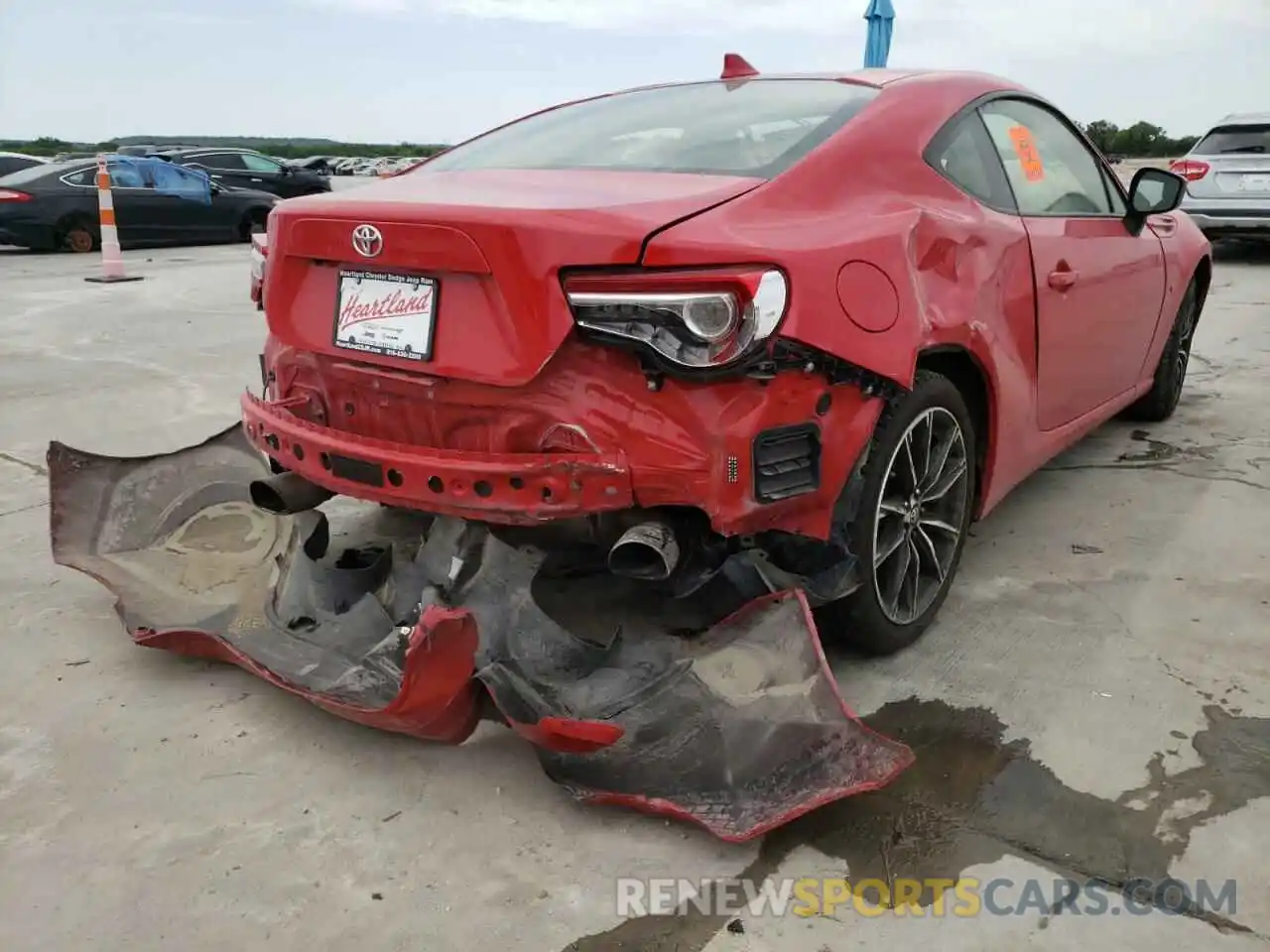 4 Photograph of a damaged car JF1ZNAA17K8703000 TOYOTA 86 2019