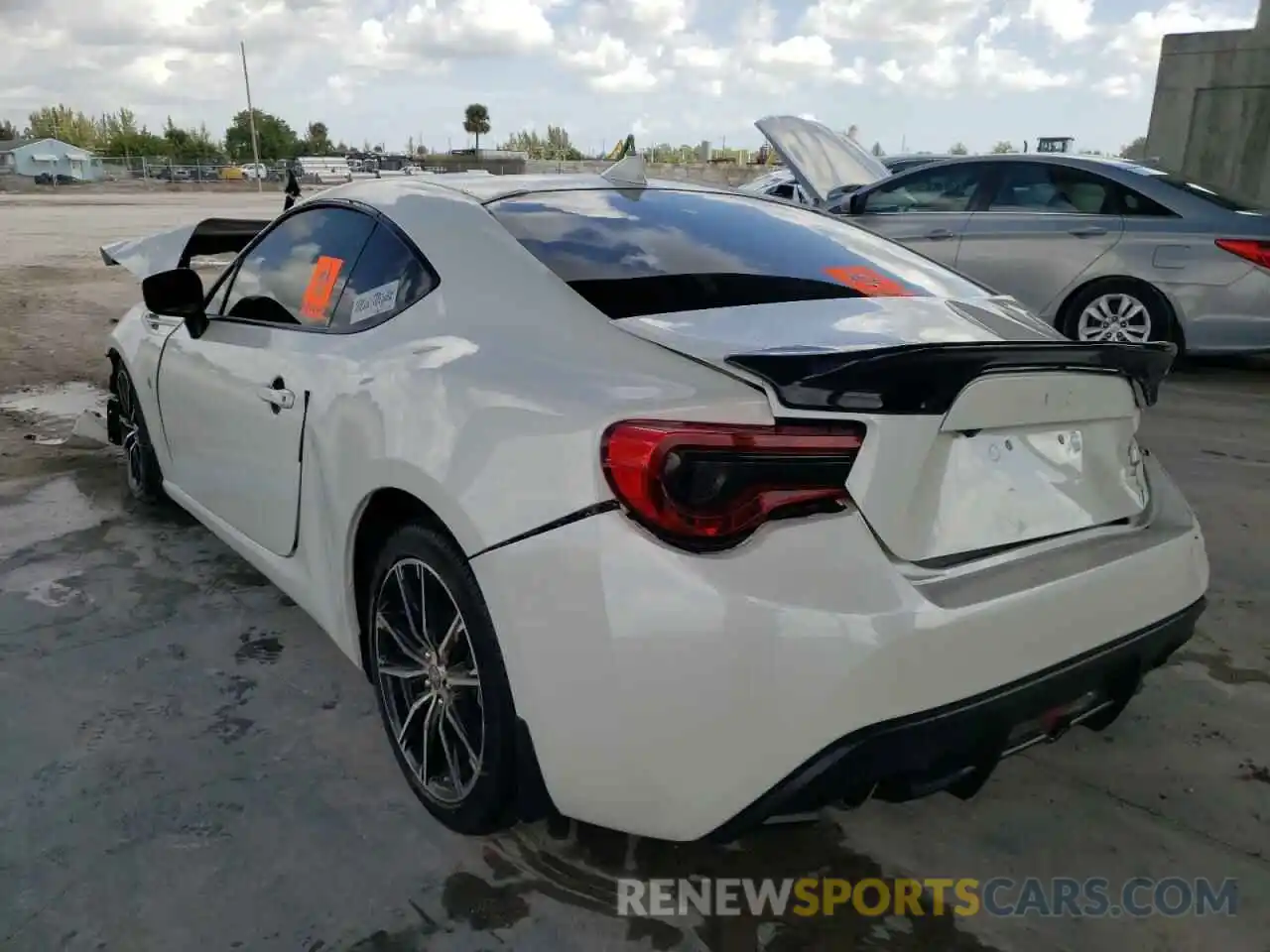 3 Photograph of a damaged car JF1ZNAA18K8700350 TOYOTA 86 2019